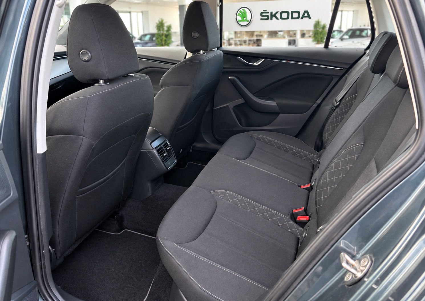 Škoda Kamiq, 1.0 TSI 70 KW - fotka 5