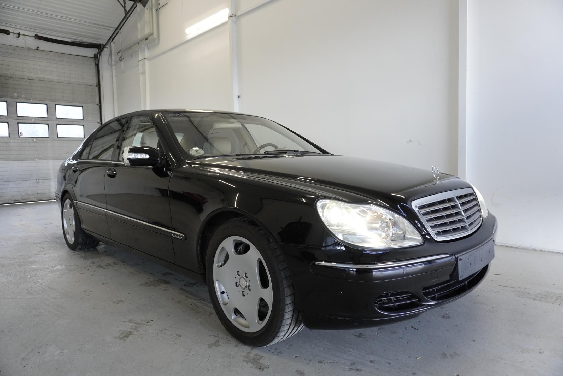 Mercedes-Benz Třídy S, S600 5,5I V12 LONG AUT. - fotka 3