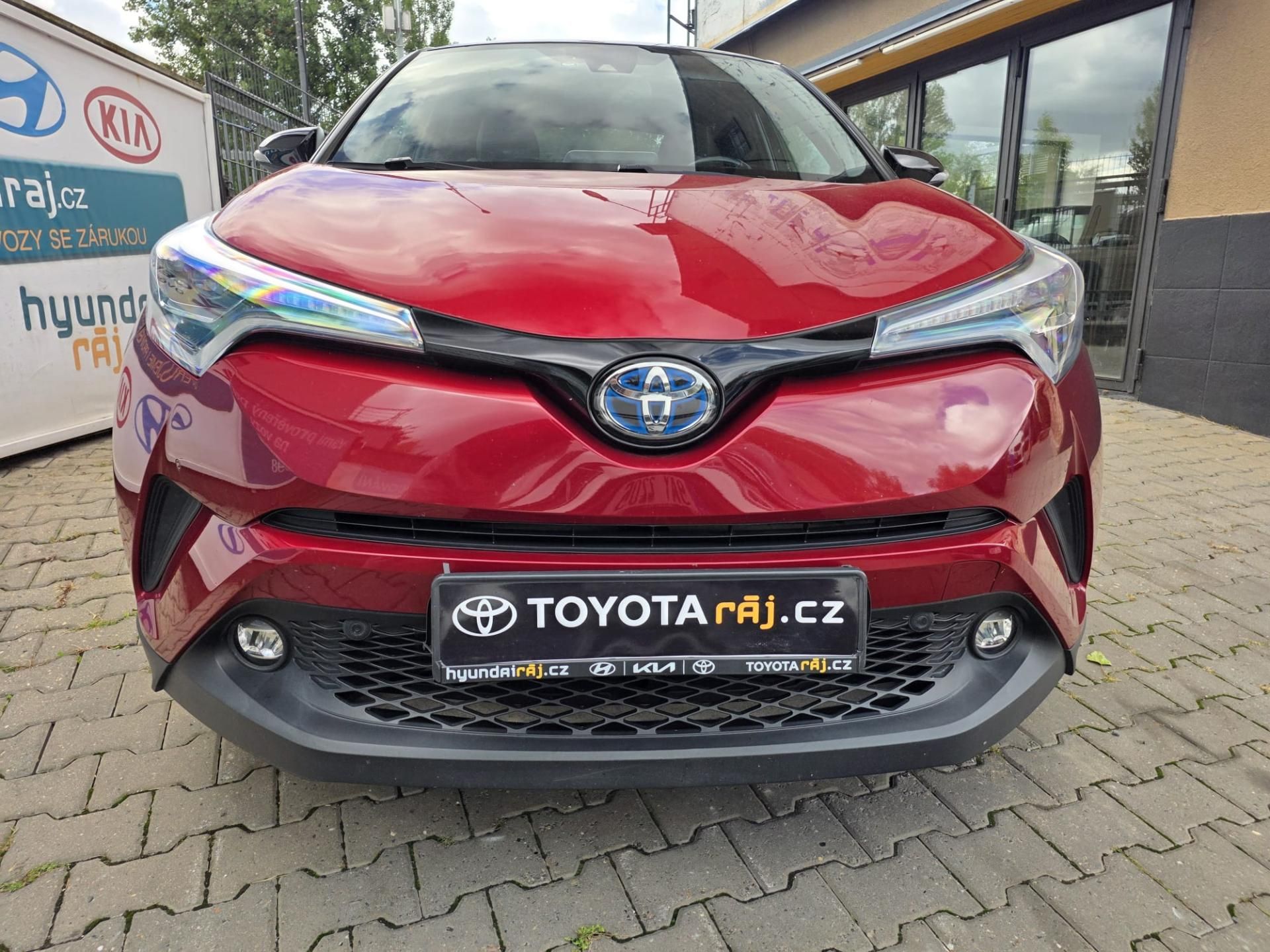 Toyota C-HR, 1.8-HYBRID-AUTOMAT-TOP VÝBAVA - fotka 3