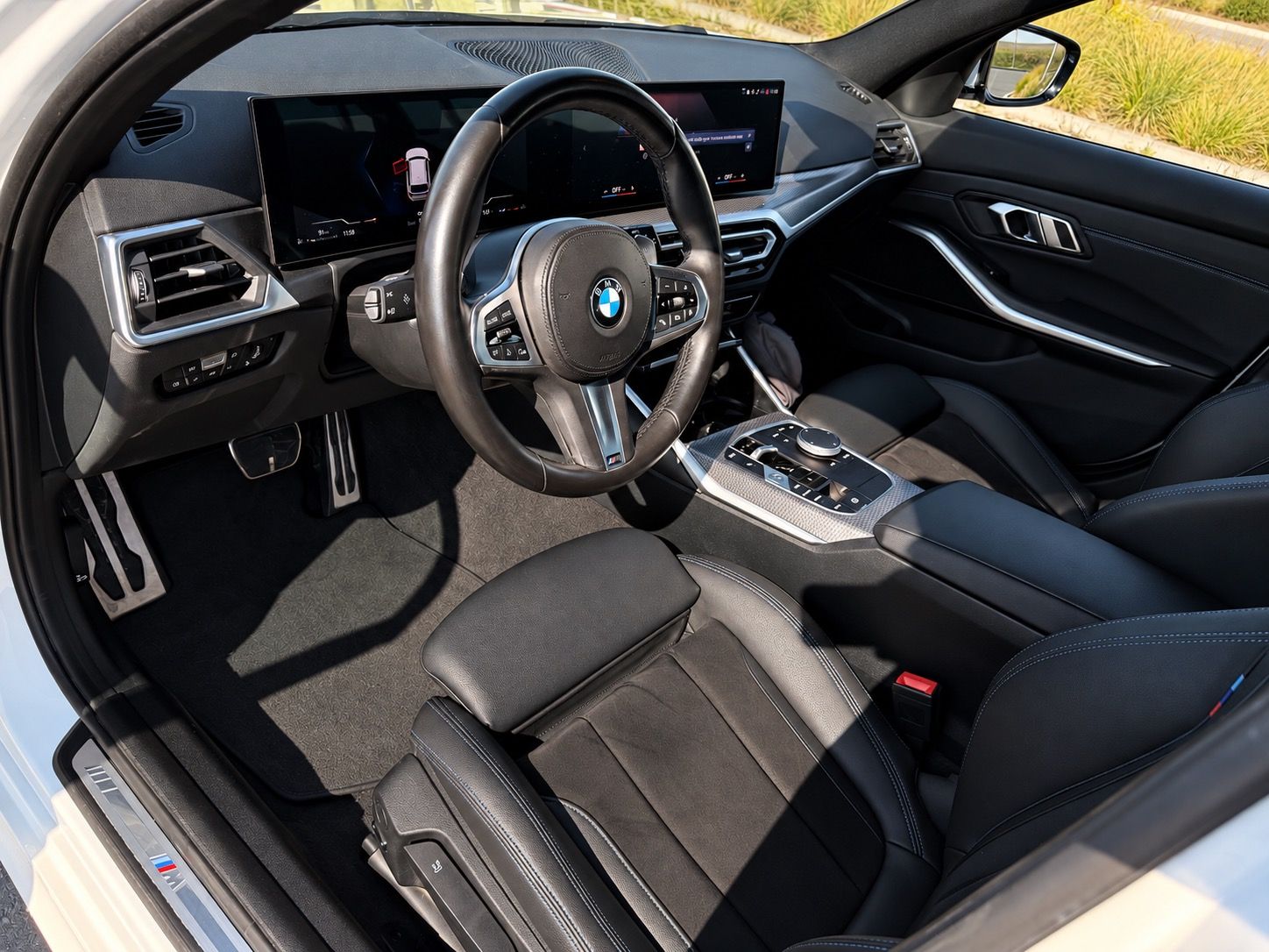 BMW Řada 3, 320d xDrive M-SPORT ČR 1.M - fotka 6