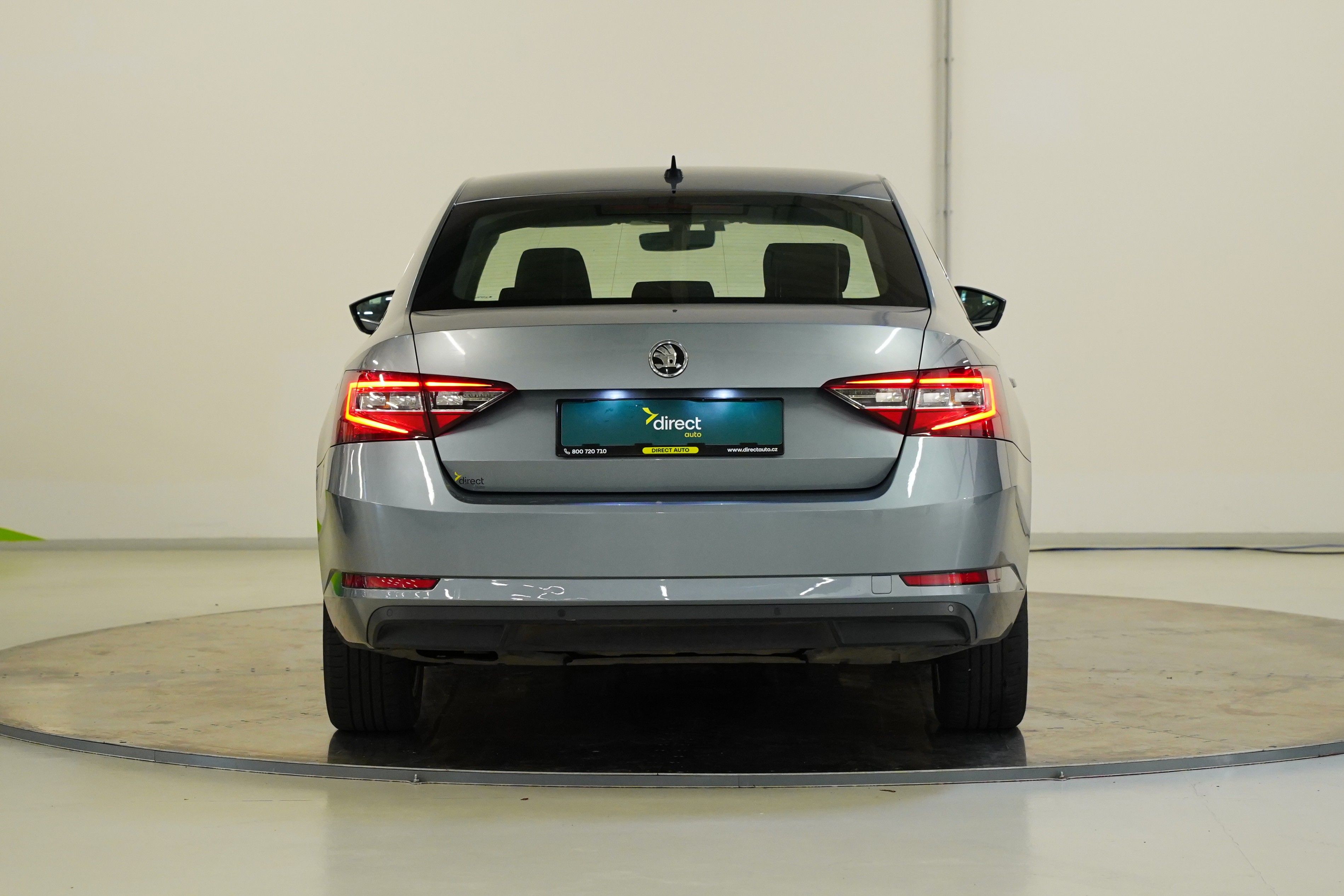 Škoda Superb, 2.0 TDI 110 kW AMBITION - fotka 6