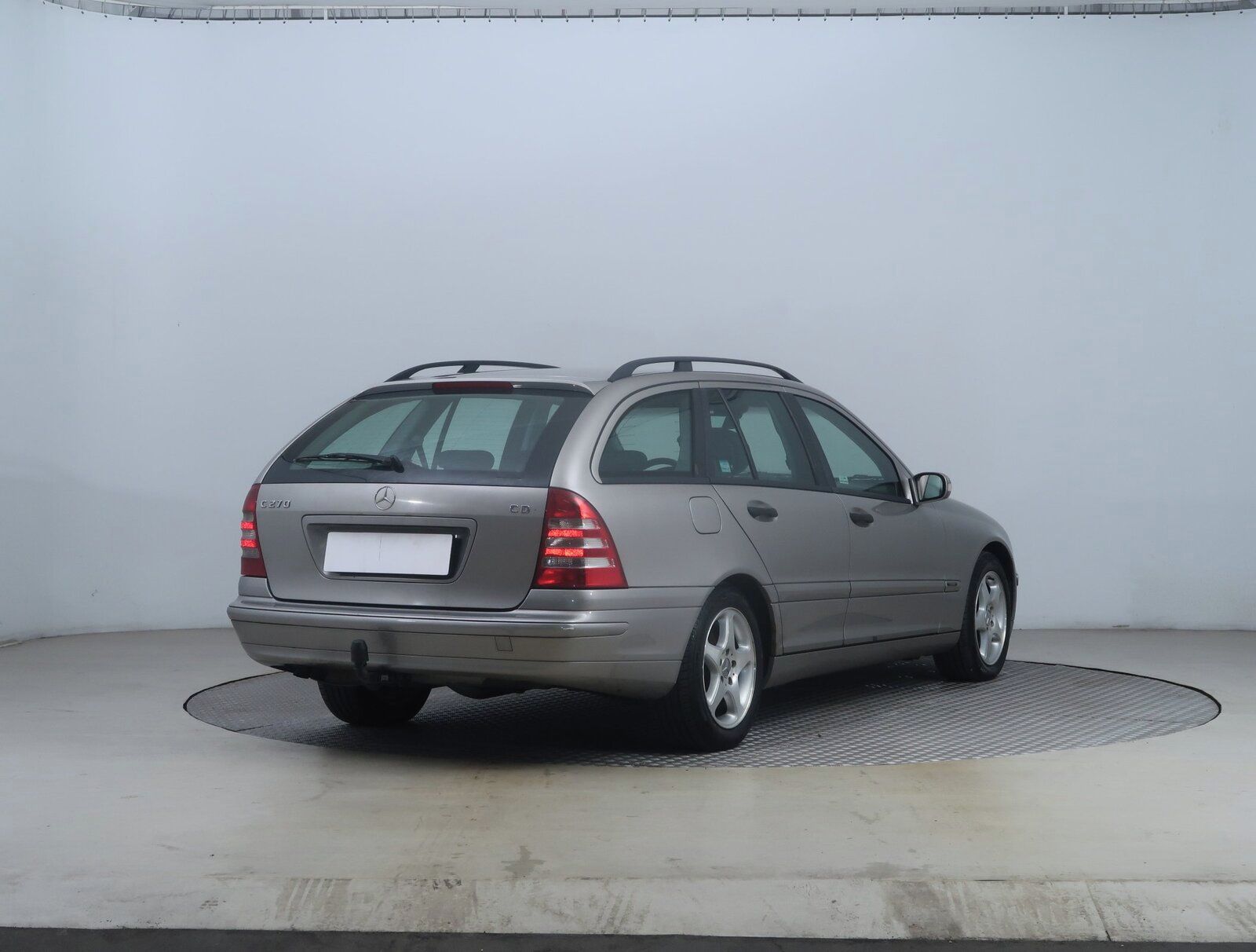 Mercedes-Benz Třídy C, 270 CDI, Classic, po STK - fotka 5