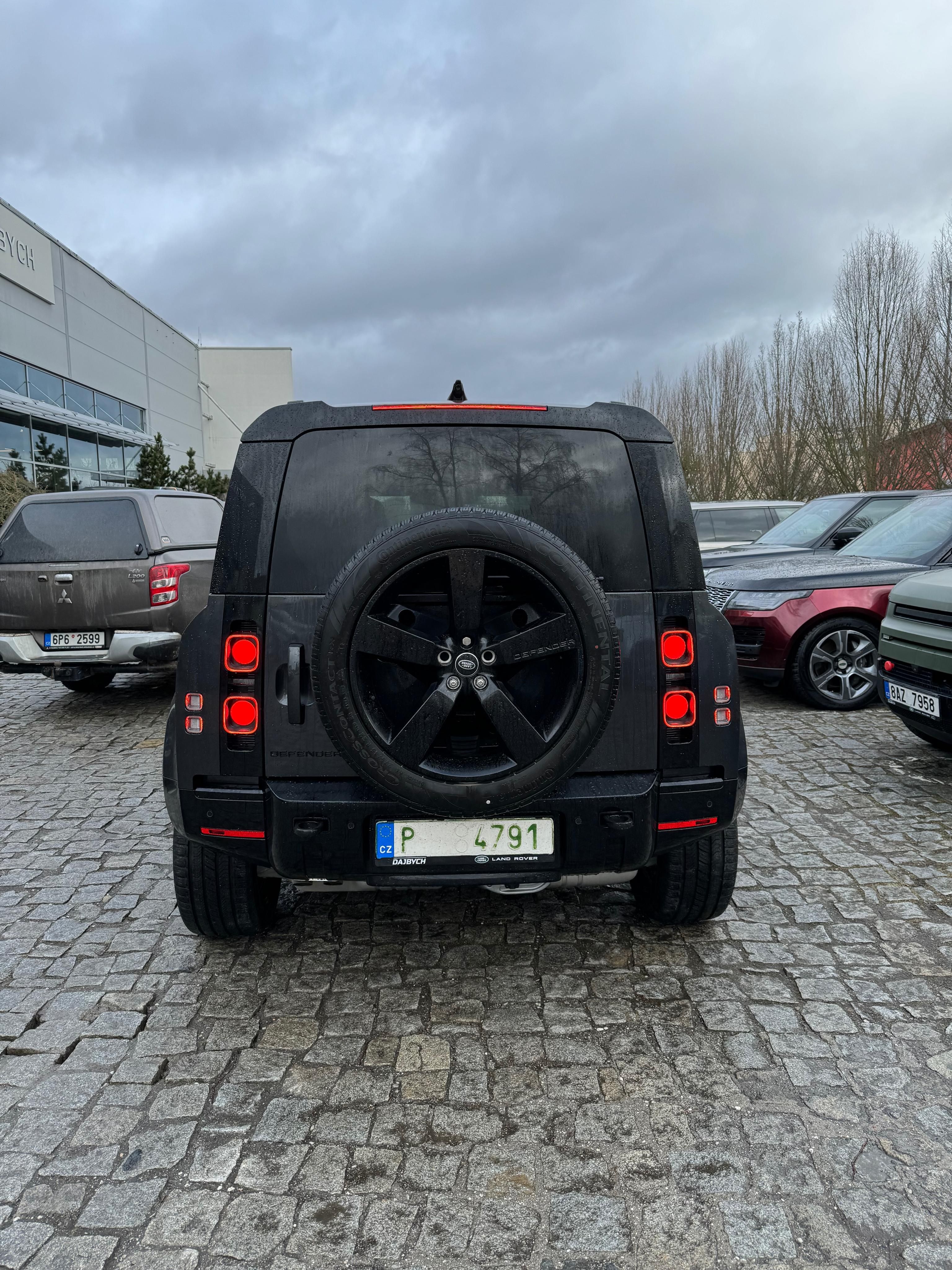 Land Rover Defender, X Dynamic - fotka 4