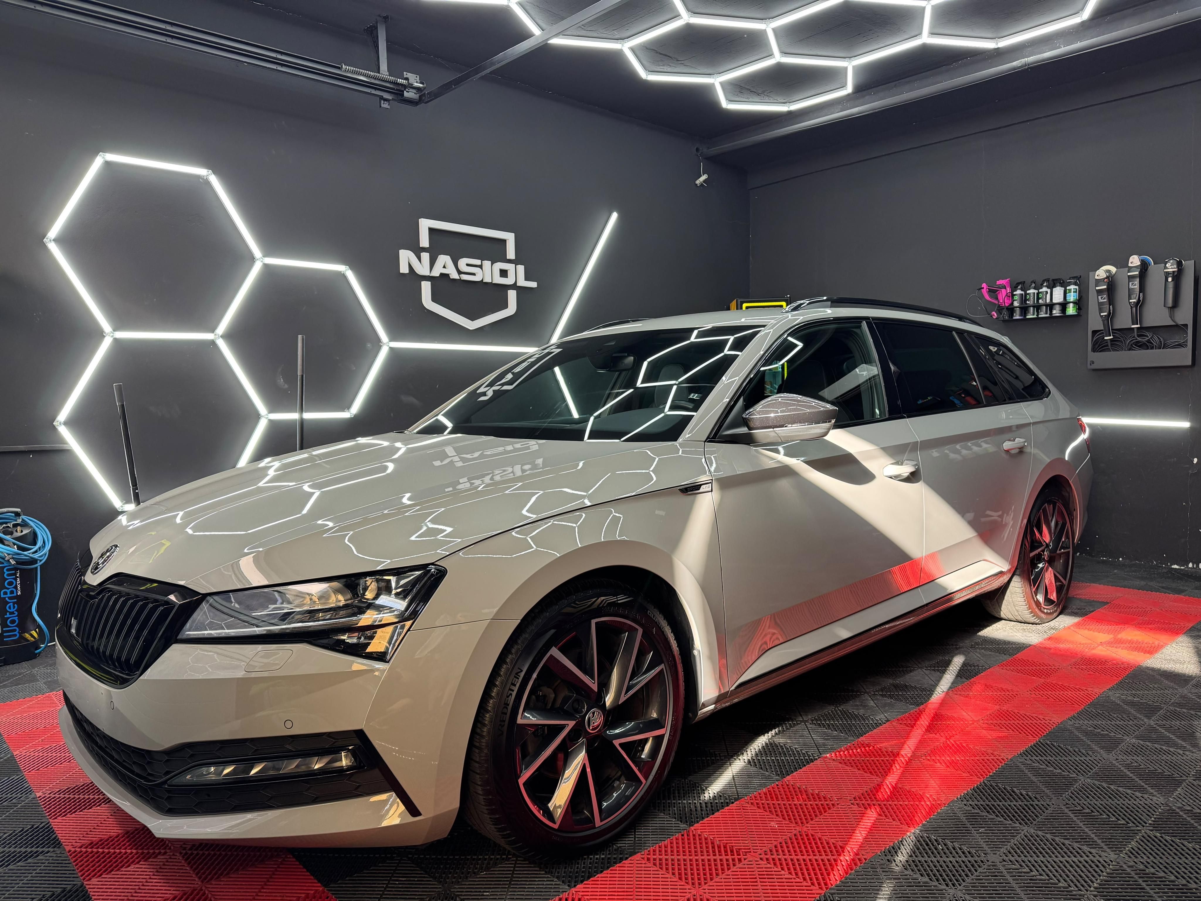 Škoda Superb, Sportline 1.5 TSI