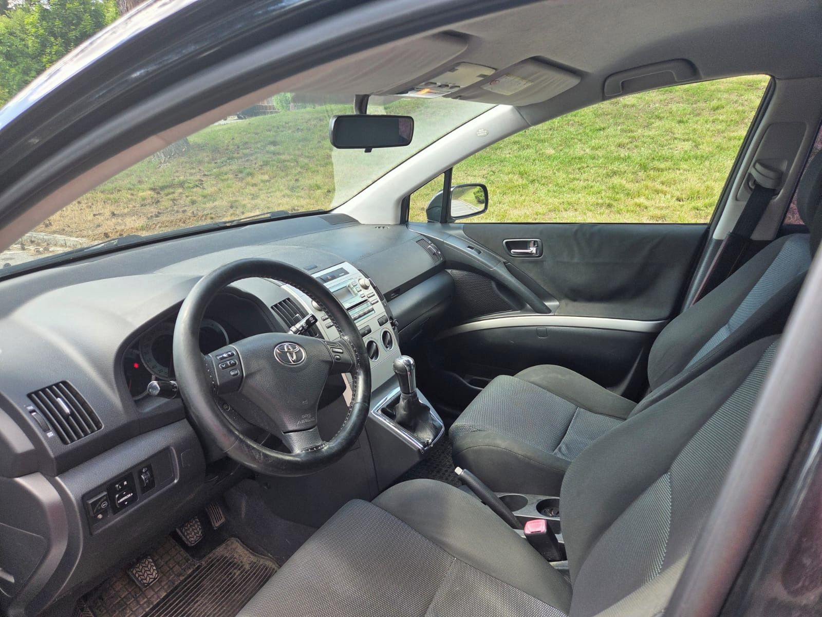 Toyota Corolla Verso, 1.6 benzín + LPG - fotka 6