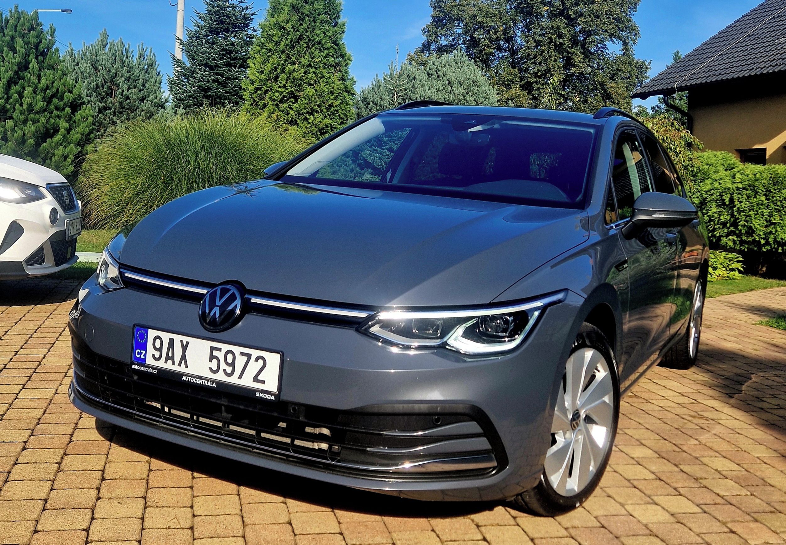 Volkswagen Golf, 2.0 TDi 110kw STYLE - fotka 4