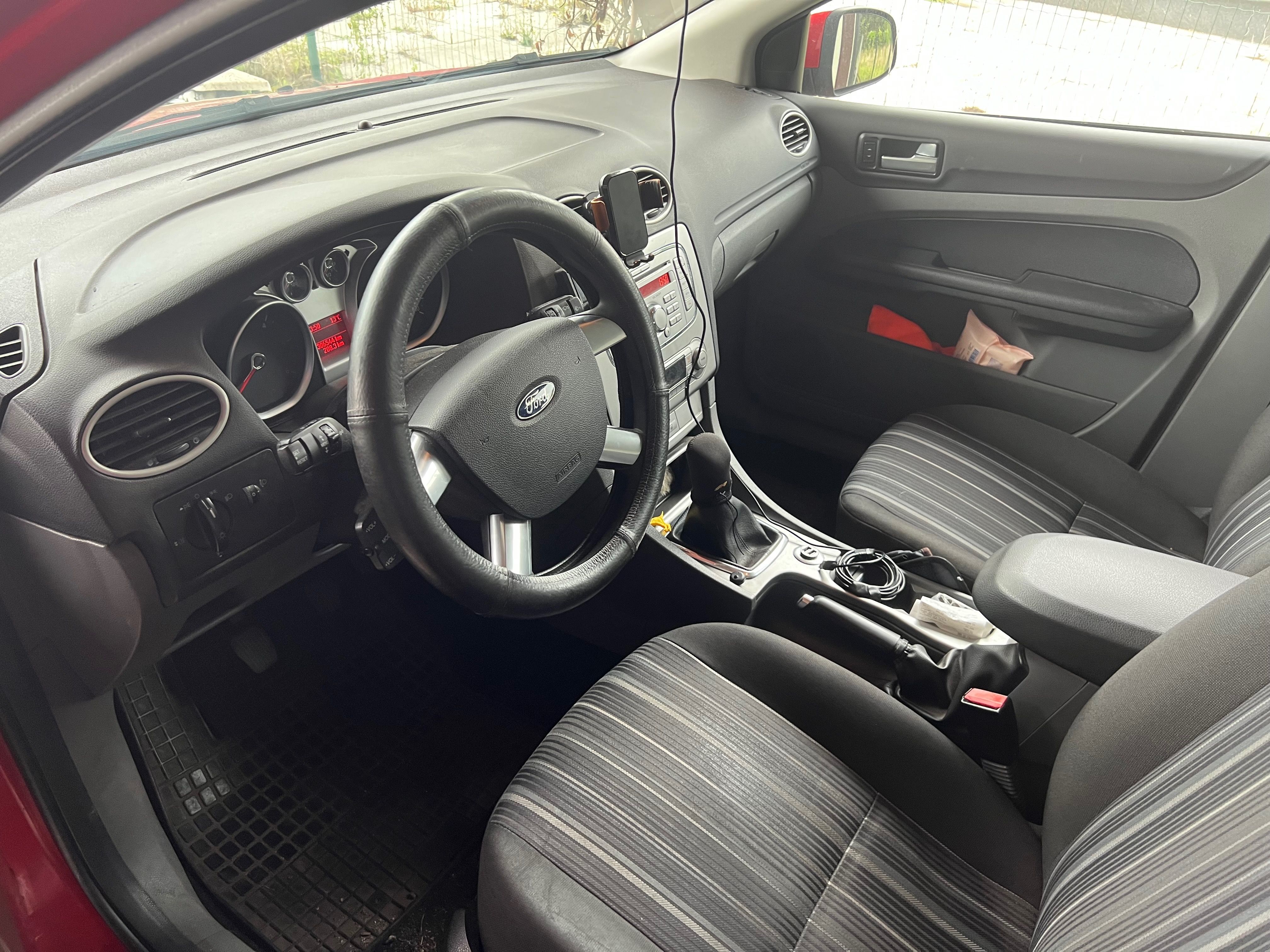Ford Focus, 1,8 TDi Servisováno - fotka 2