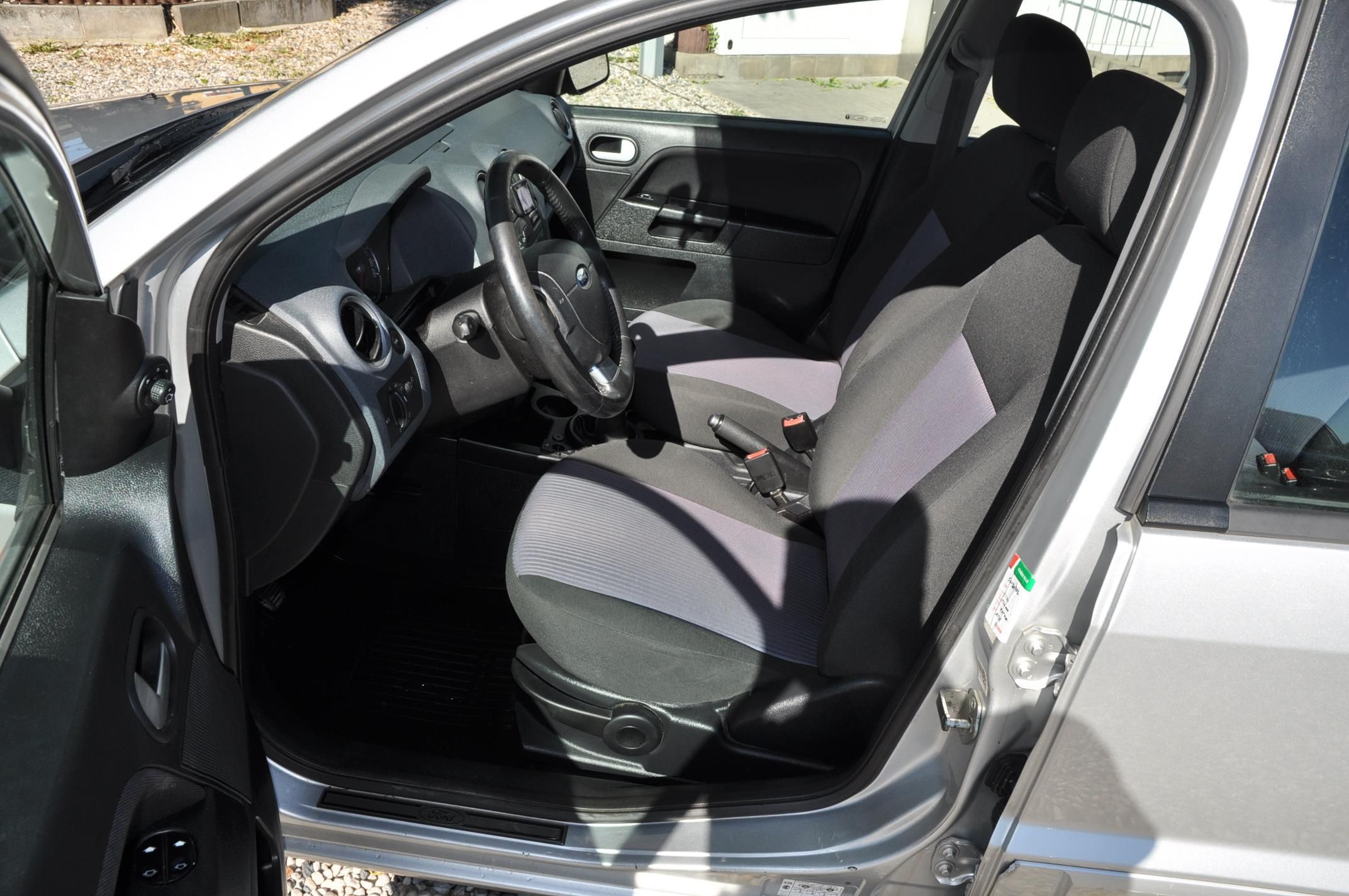 Ford Fusion, 1.4i 59kW 5dv. - fotka 6