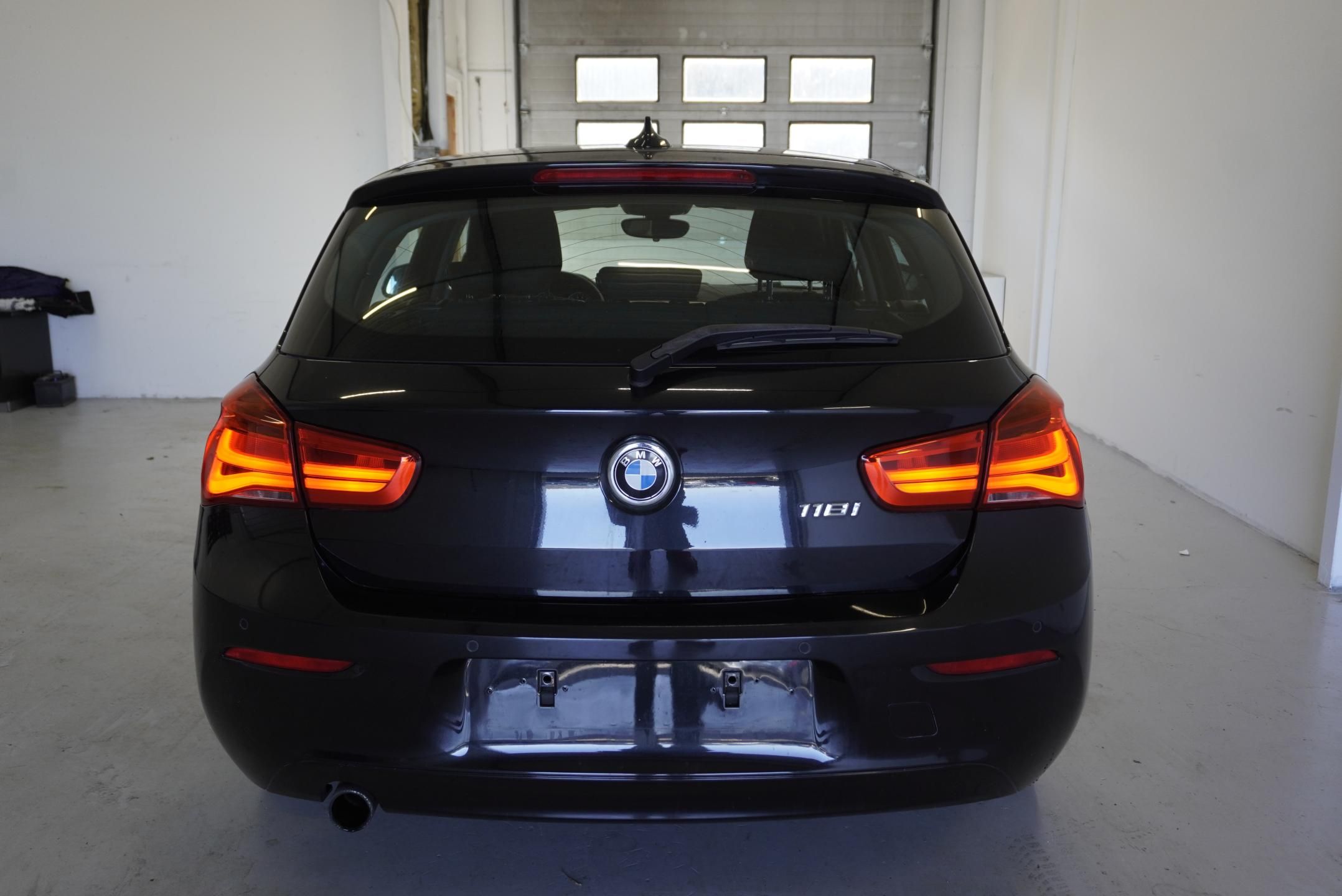 BMW Řada 1, 118i 1.5 AUTOMAT - fotka 6