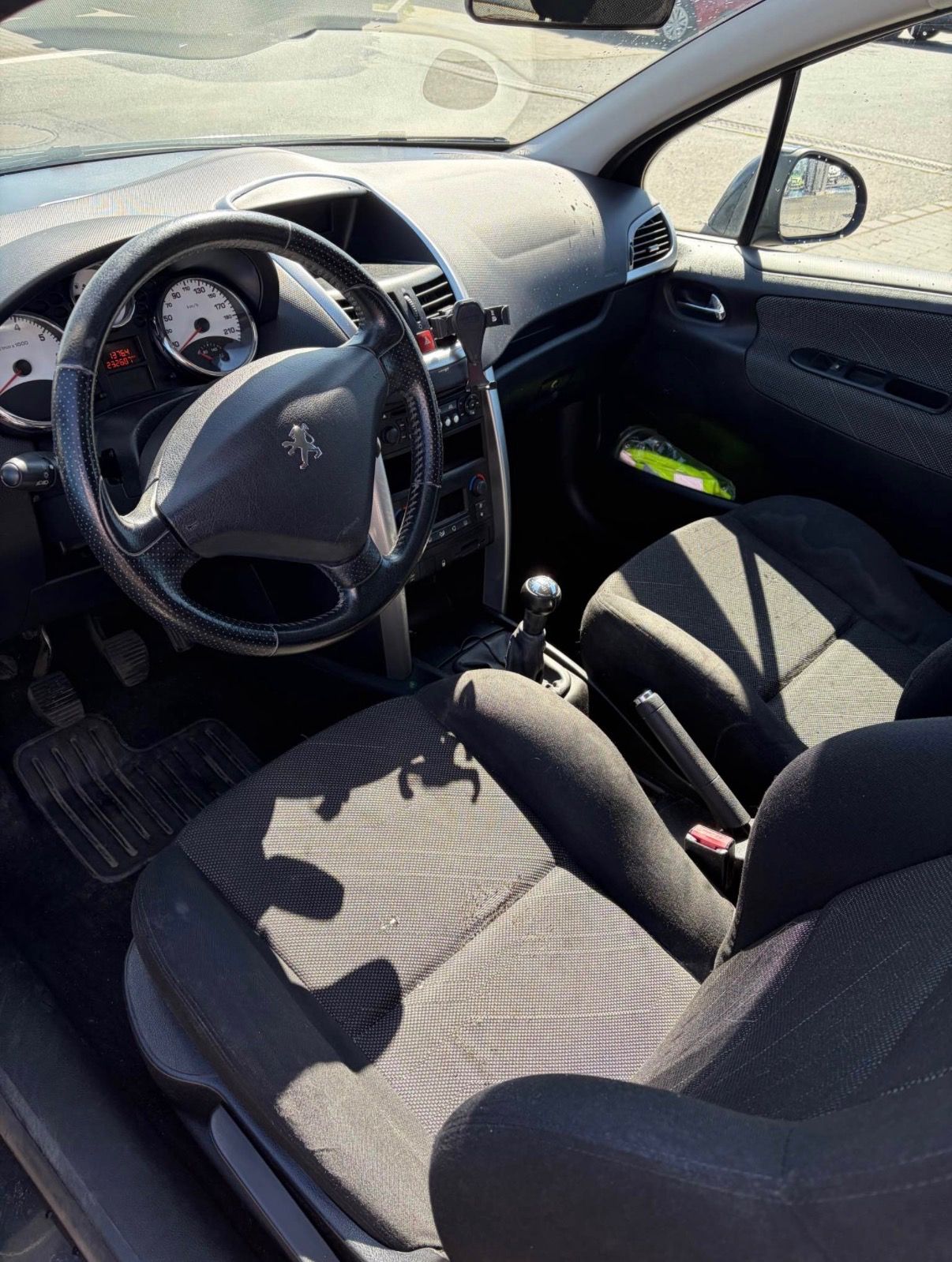 Peugeot 207, 1.6 16V (80 kW) - fotka 5