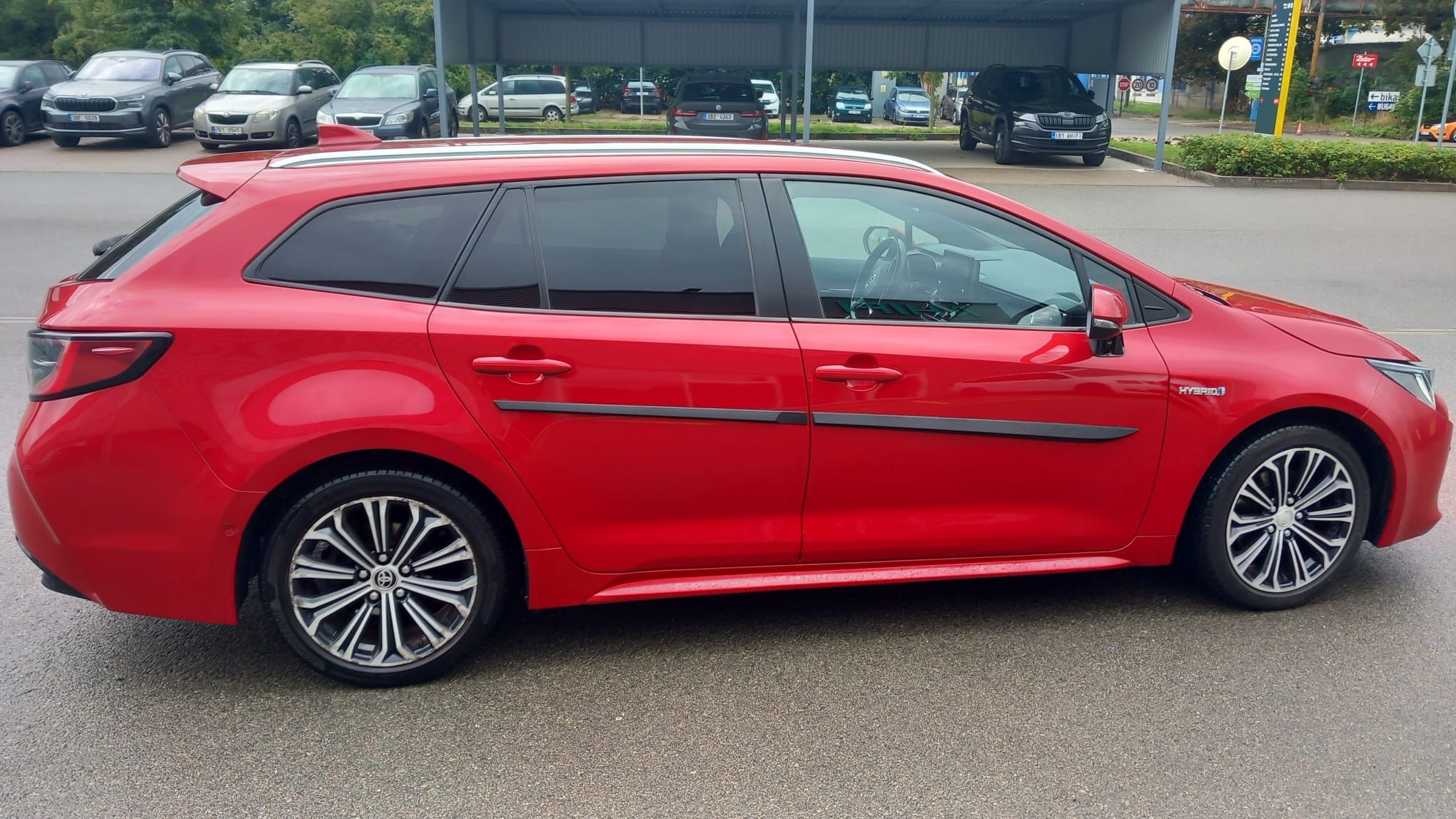 Toyota Corolla, 2.0 Hybrid e-CVT Comfort TS - fotka 4