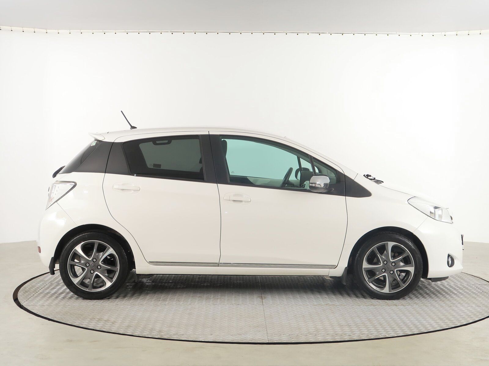 Toyota Yaris, 1.33 Dual VVT-i, LPG - fotka 6