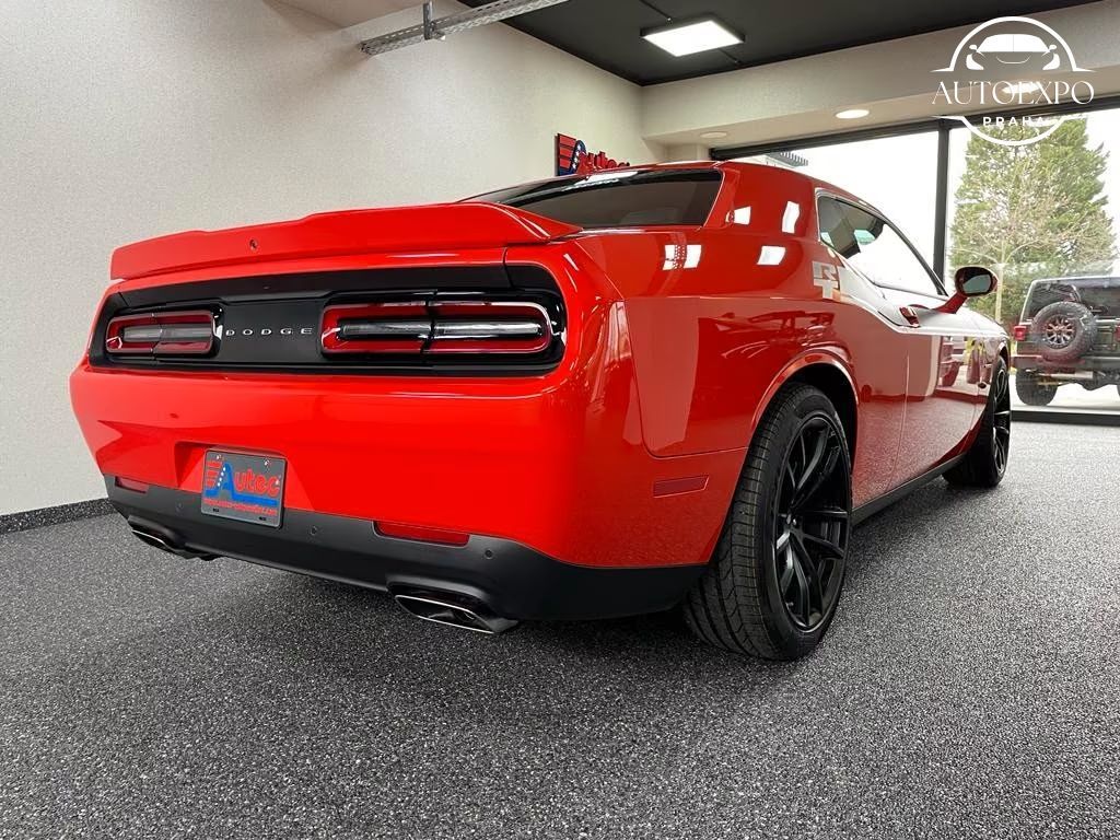 Dodge Challenger, CHALLENGER  R/T-5.7L-V8 HEMi - fotka 6
