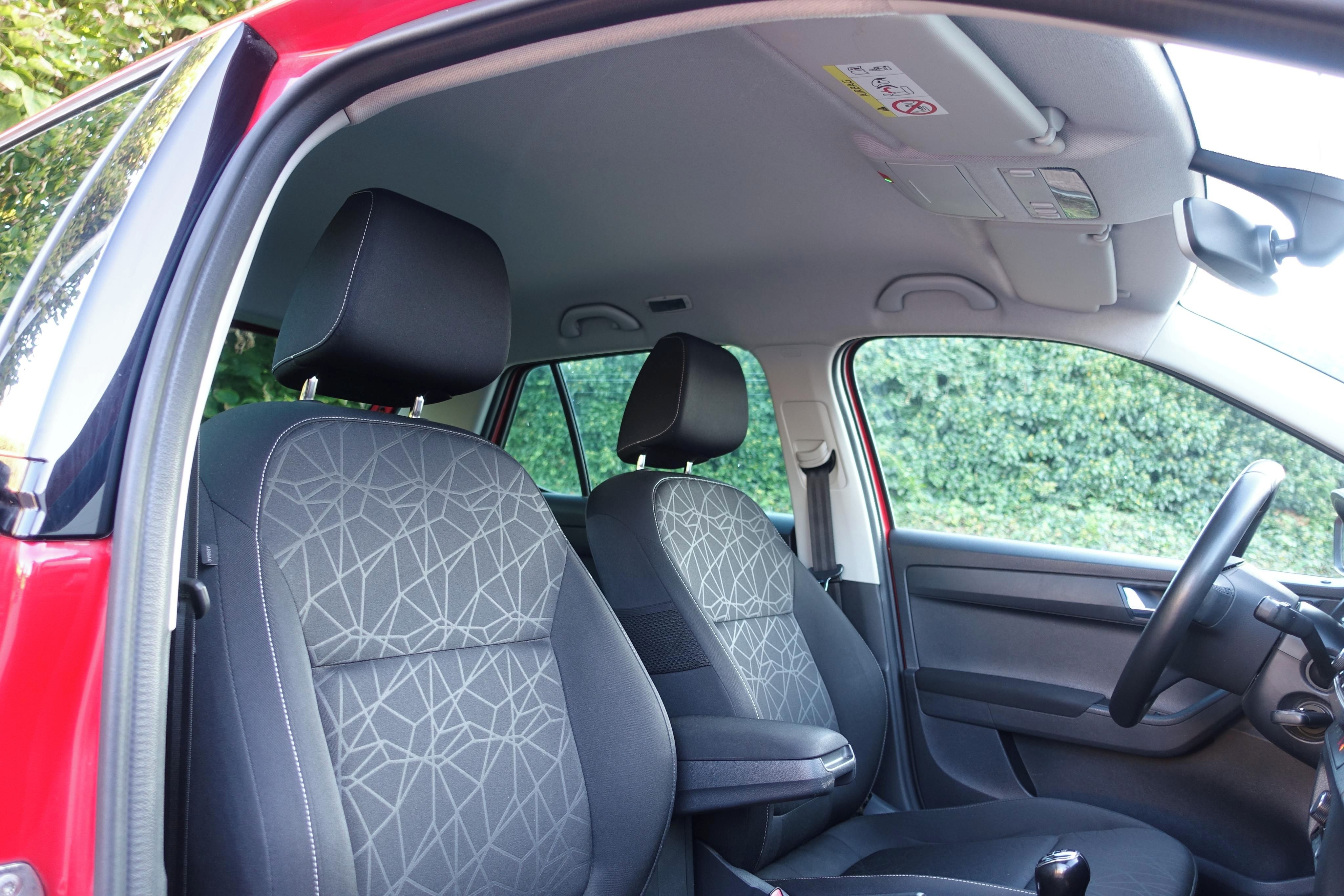 Škoda Fabia, 1.0 MPi servis Škoda,jako nová - fotka 6