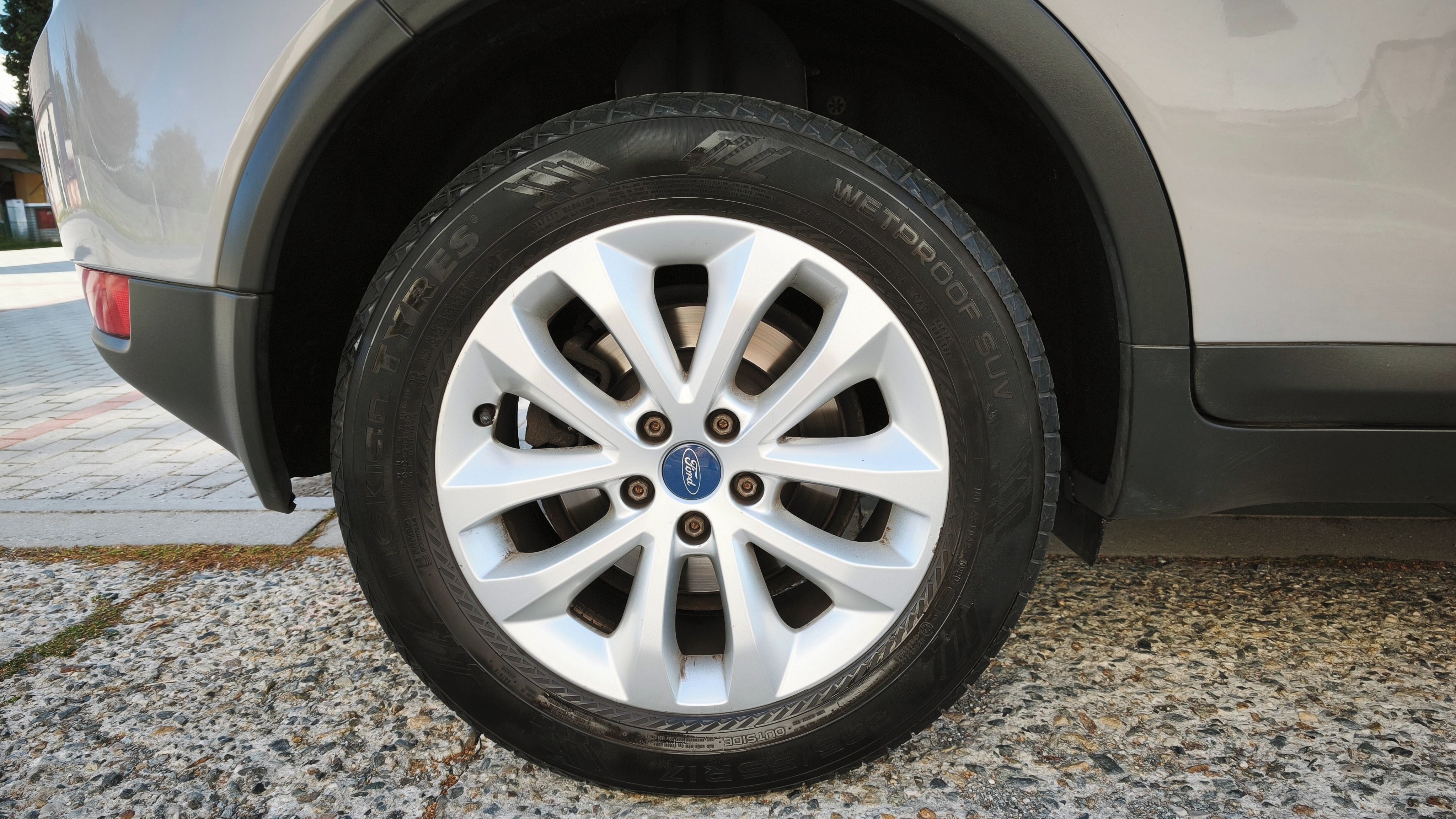 Ford Kuga, 2,0 - 120kW, AWD, servisováno - fotka 6