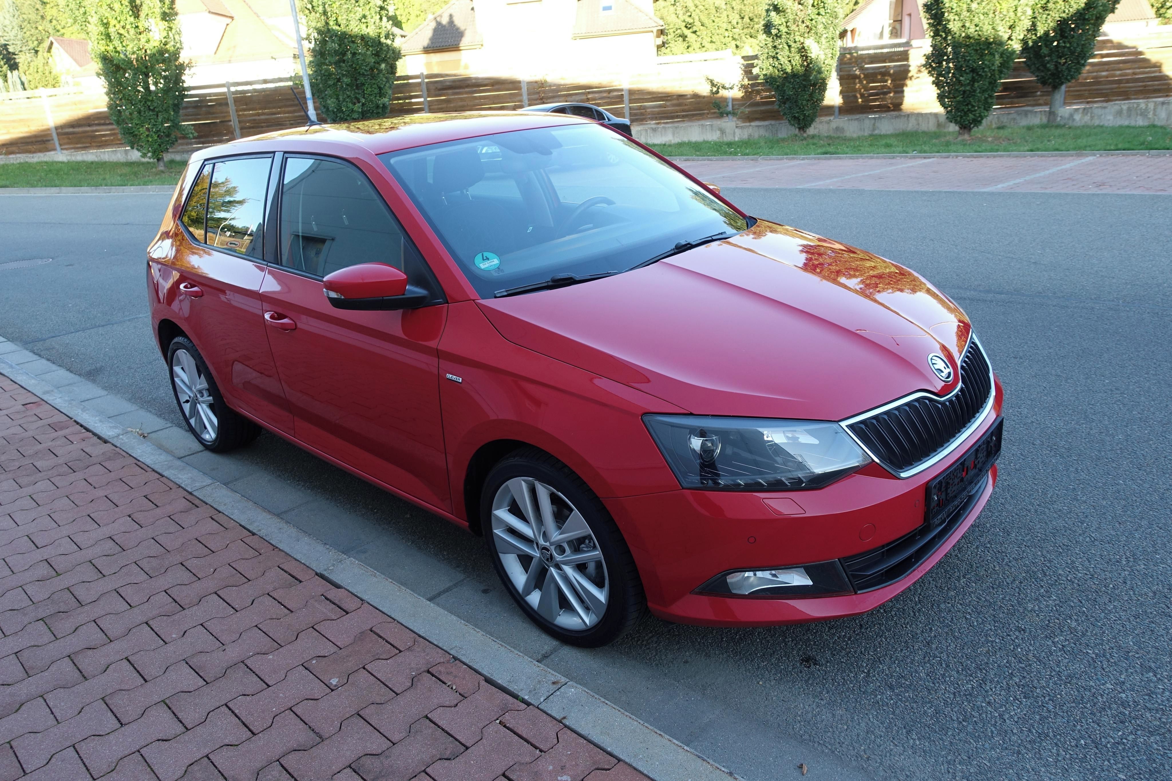 Škoda Fabia, 1.0 MPi servis Škoda,jako nová - fotka 4
