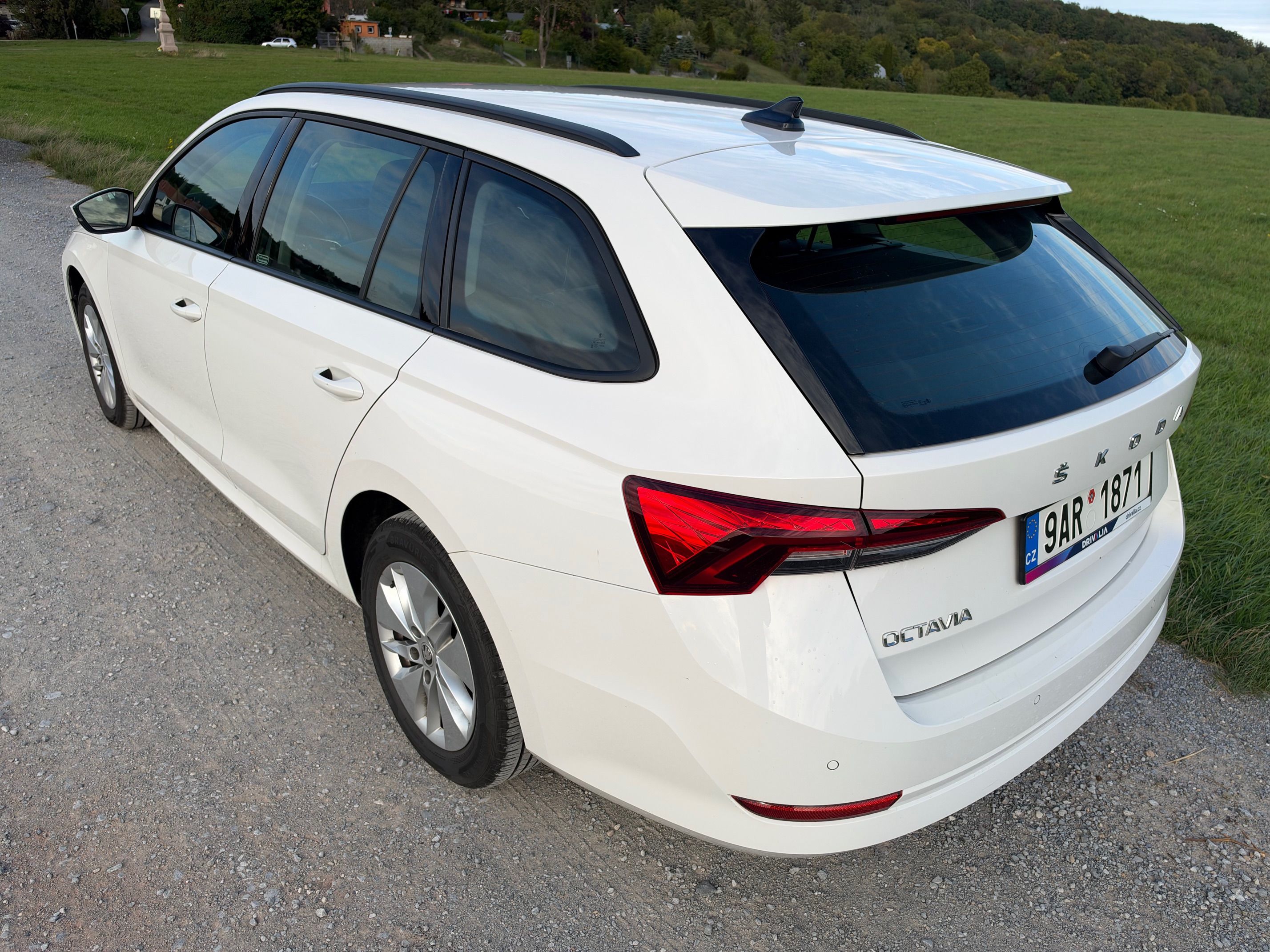 Škoda Octavia, 2.0TDI AMBITION+ LED KOUP. ČR - fotka 4