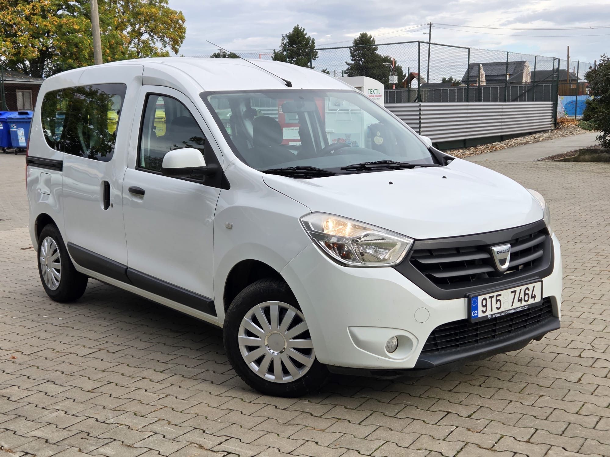 Dacia Dokker, 1.2-5Mist-1.maj Čr - fotka 2