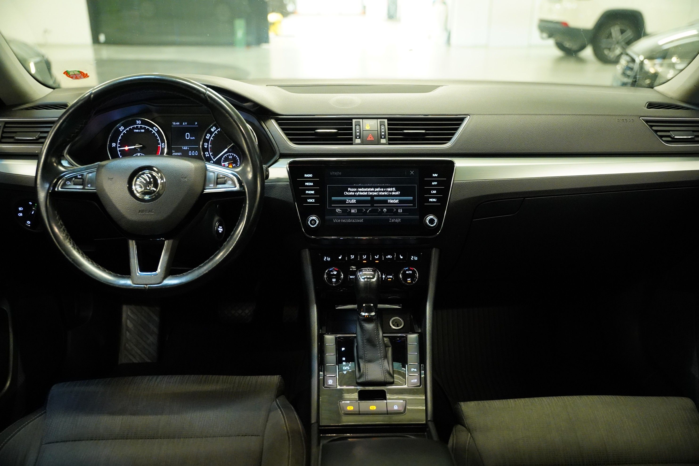Škoda Superb, 2.0 TDI 110 kW AMBITION - fotka 5