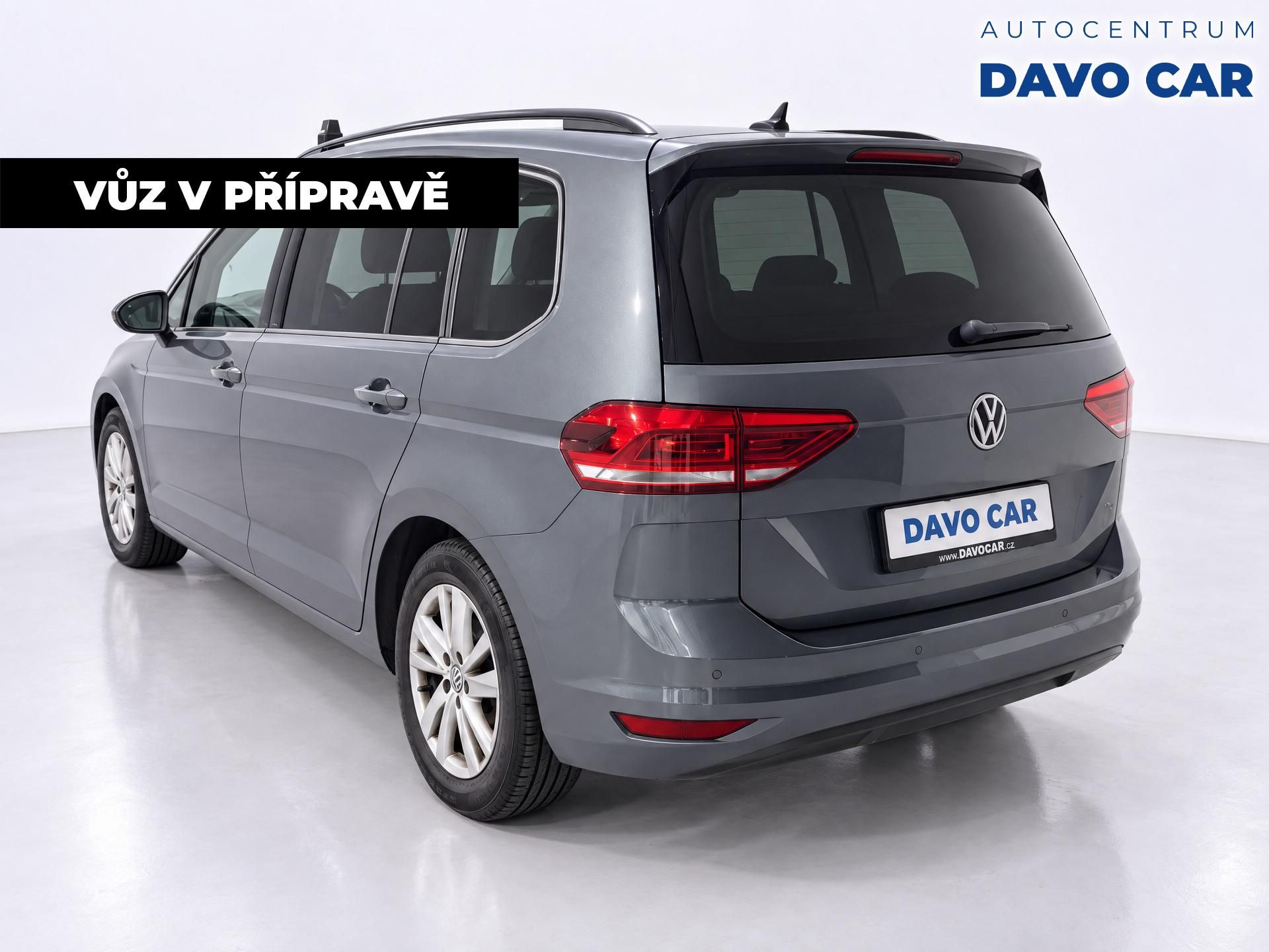 Volkswagen Touran, 2,0 TDI 85kW DSG Parorama Navi - fotka 2