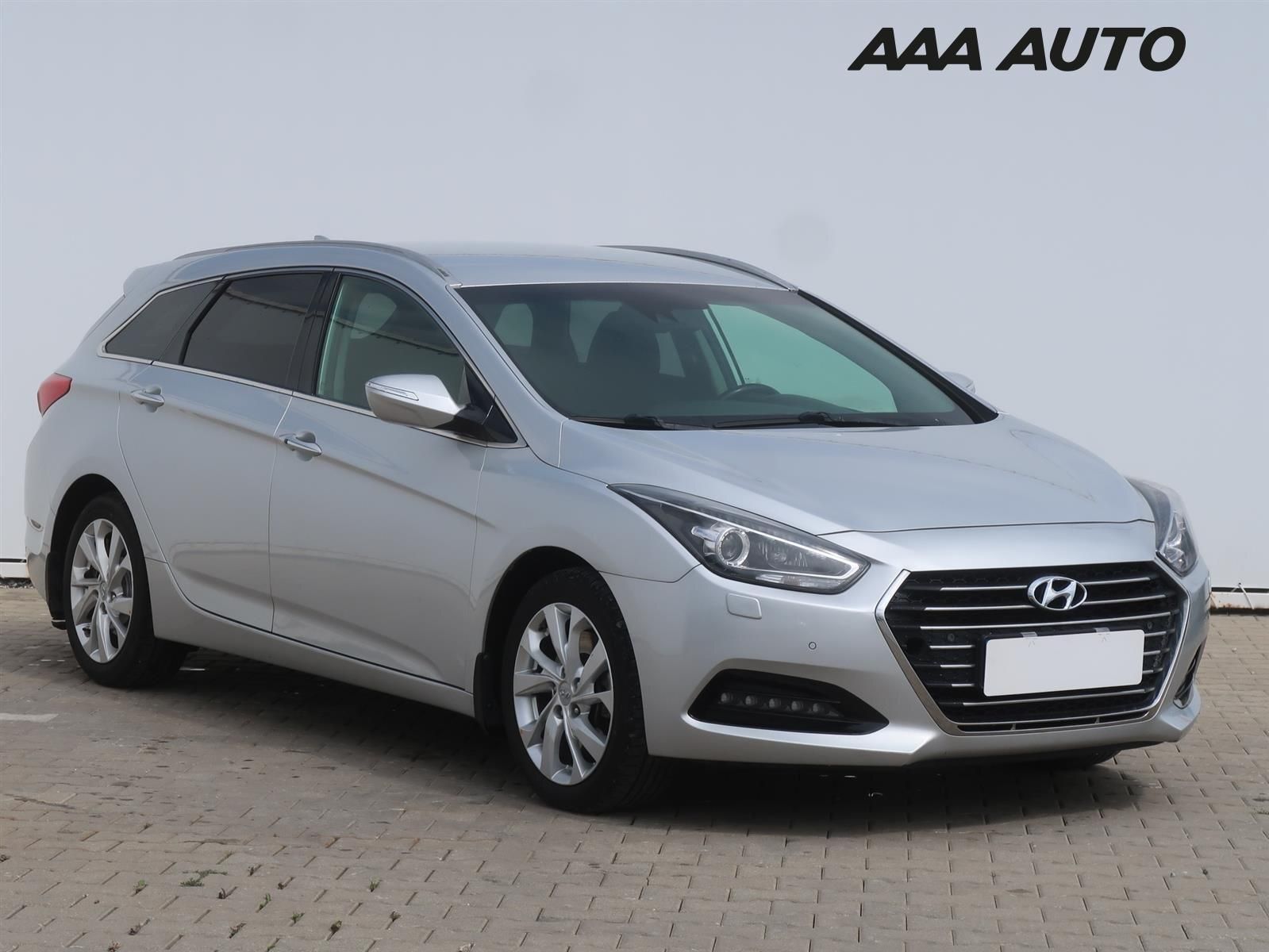 Hyundai i40, 1.7 CRDi, Serv.kniha