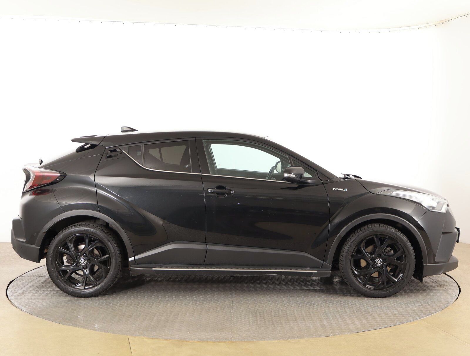Toyota C-HR, 1.8 Hybrid, Automat - fotka 6