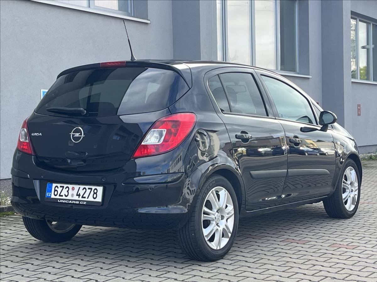Opel Corsa, 1,2 16V  Edition 111 AT - fotka 5
