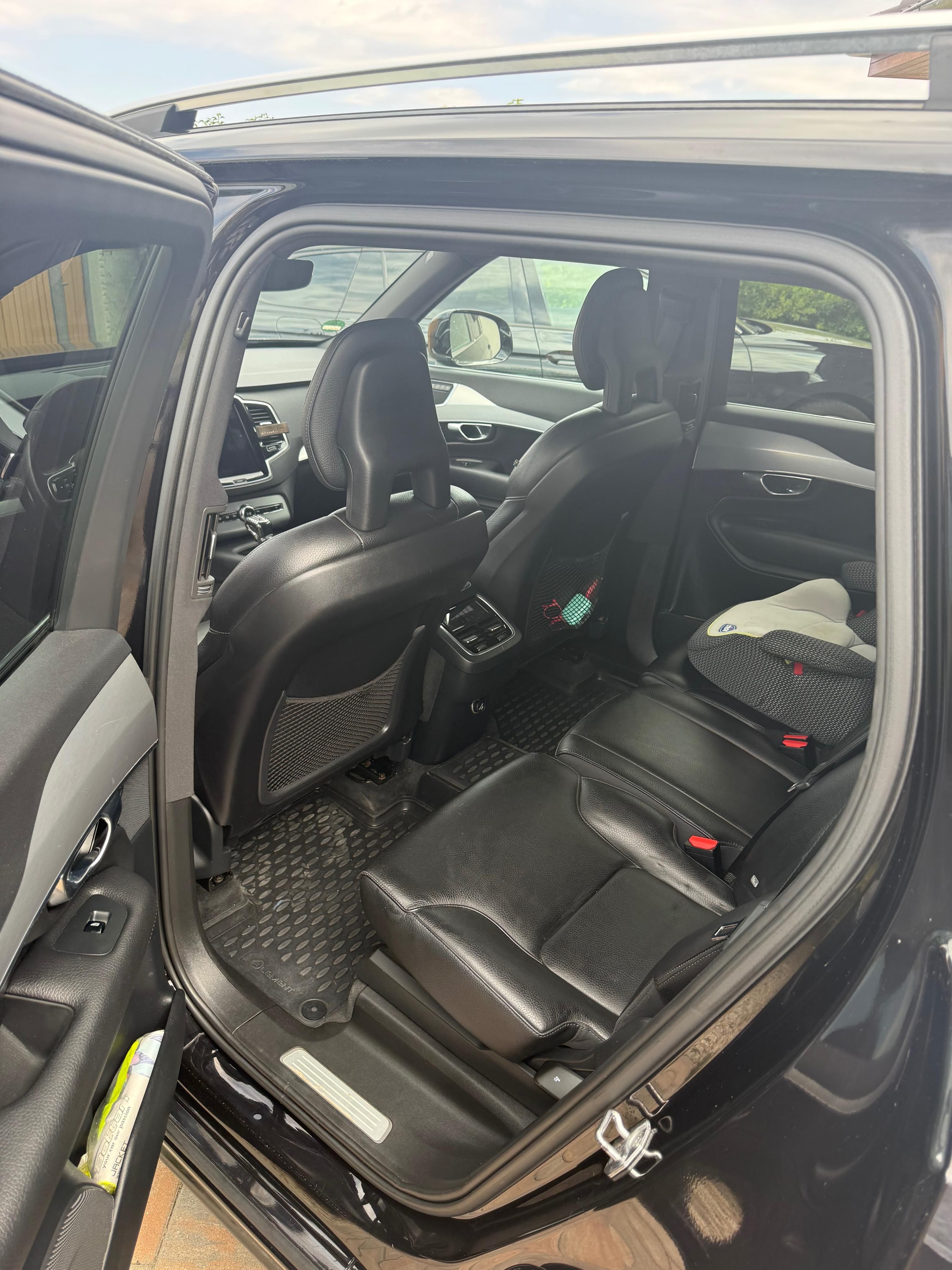 Volvo XC90, 2.0 D5 173 kw - fotka 5
