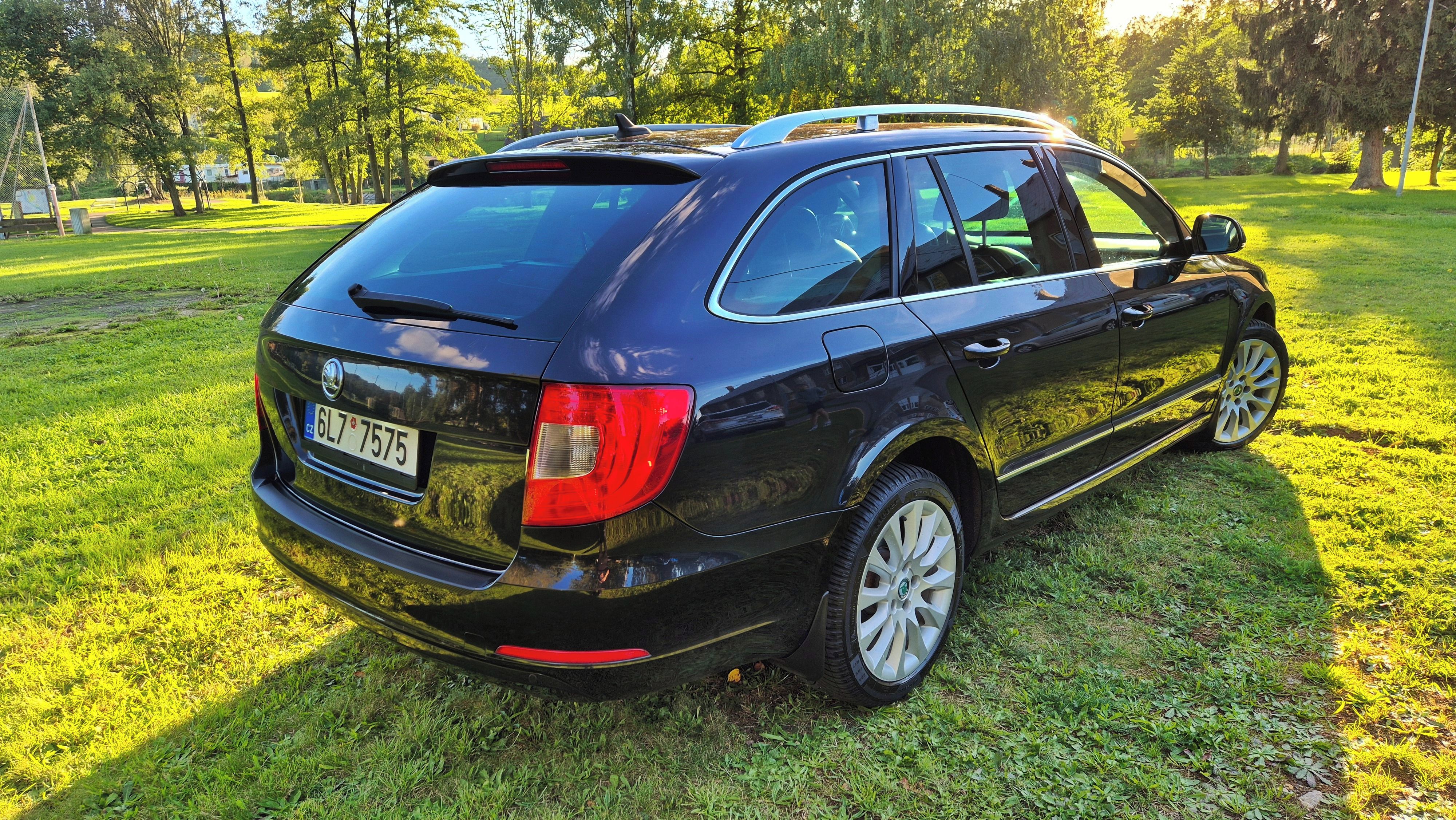 Škoda Superb, 2.0 TDI, 125 kW, Webasto - fotka 6