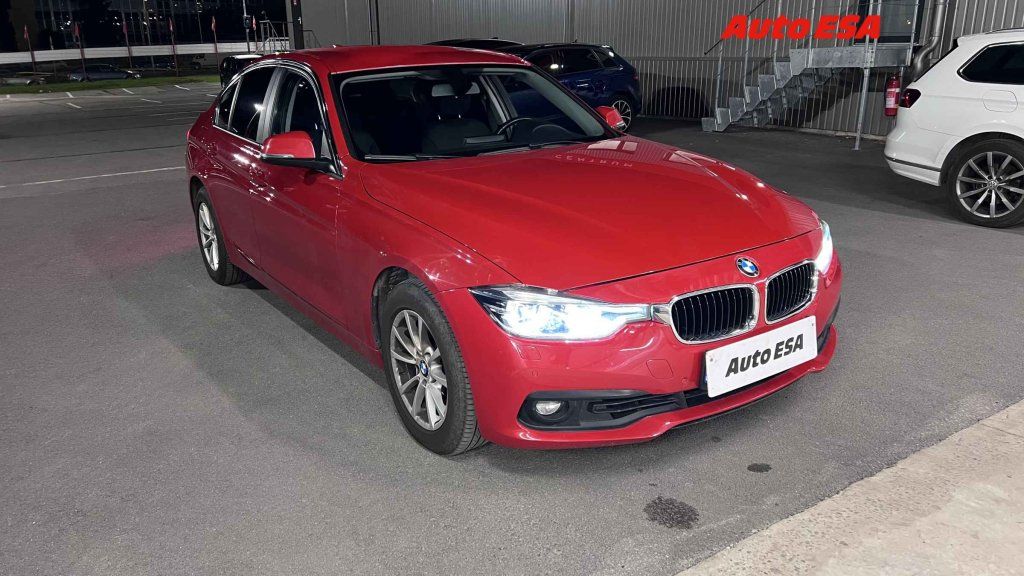 BMW Řada 3, 320i