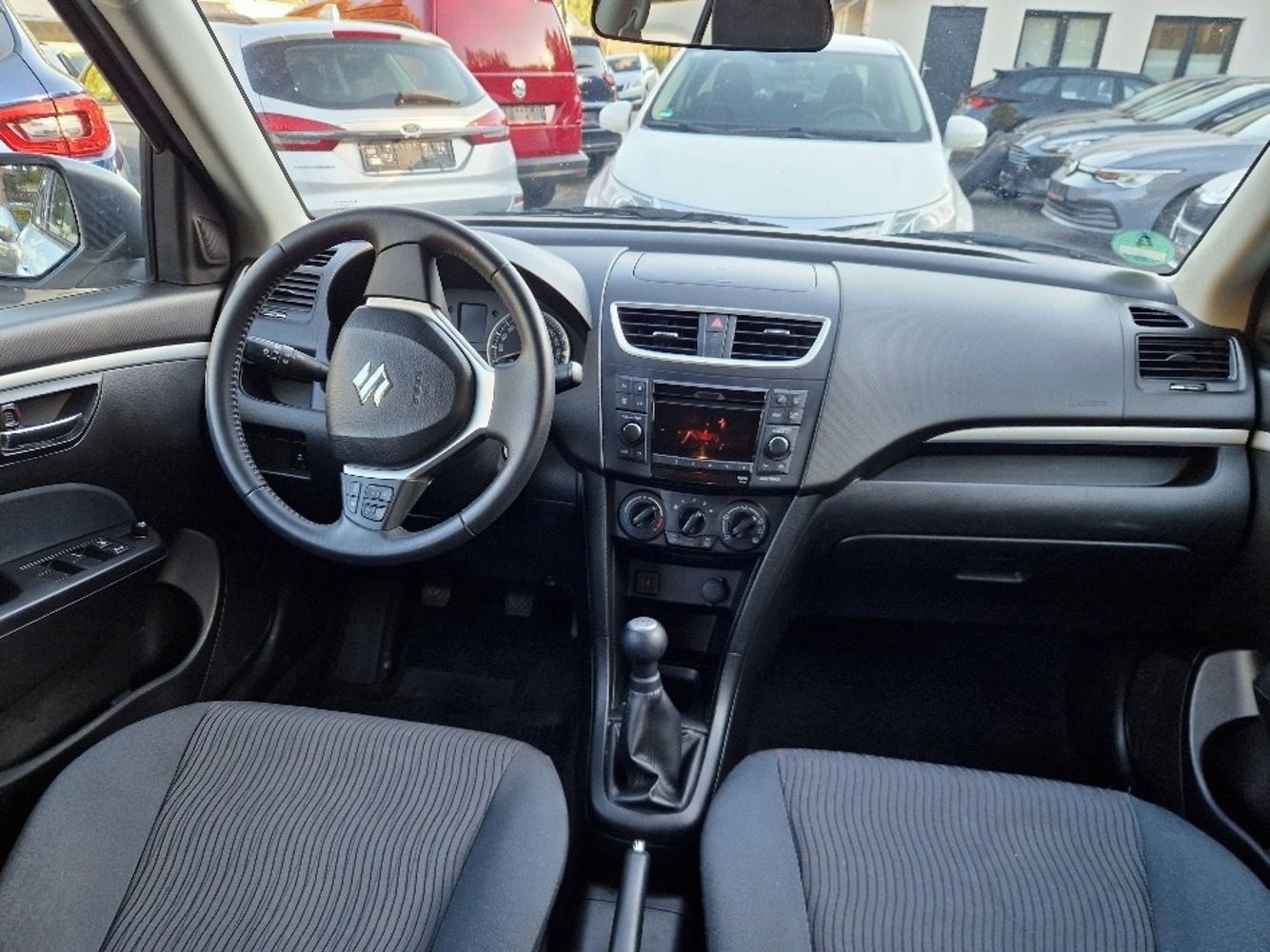 Suzuki Swift, 1.2i (69 kW), 4×4, 90 tis. km - fotka 5