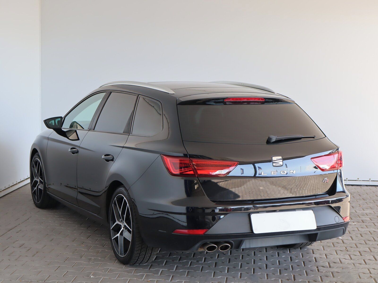 Seat Leon, 2.0 TDI, Automat - fotka 4