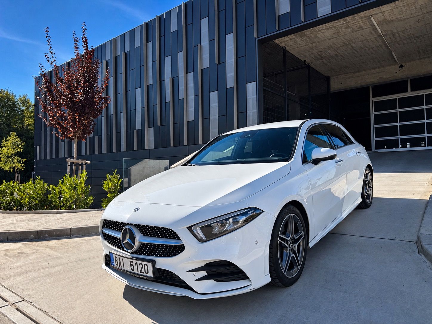Mercedes-Benz Třídy A, A200 AMG Line 120 kW | KEYLESS