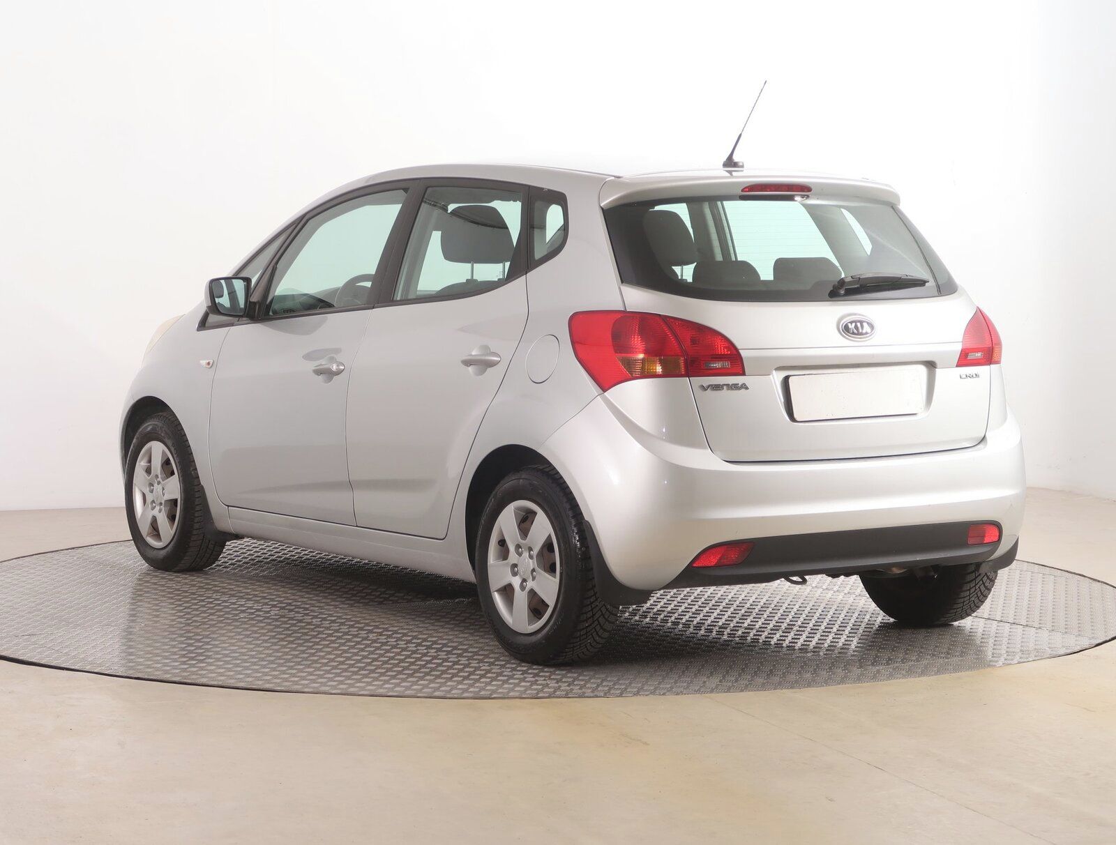 Kia Venga, 1.4 CRDi - fotka 4
