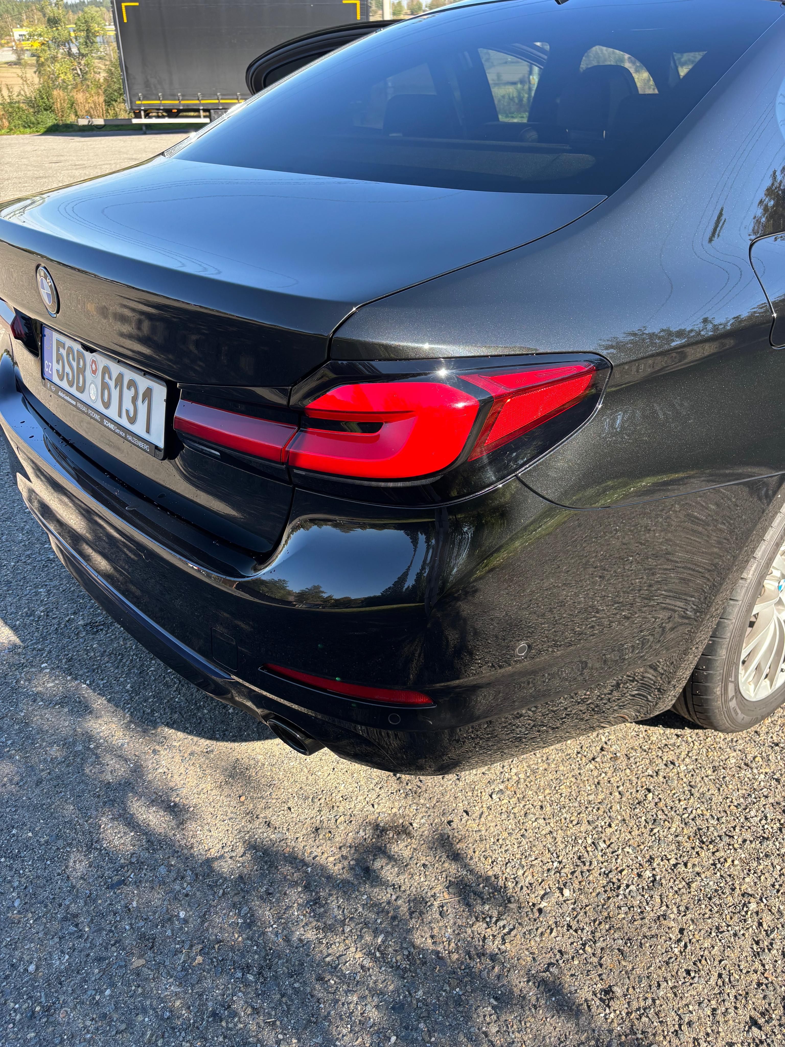 BMW Řada 5, BMW 520xd nadstandardní výbava - fotka 4