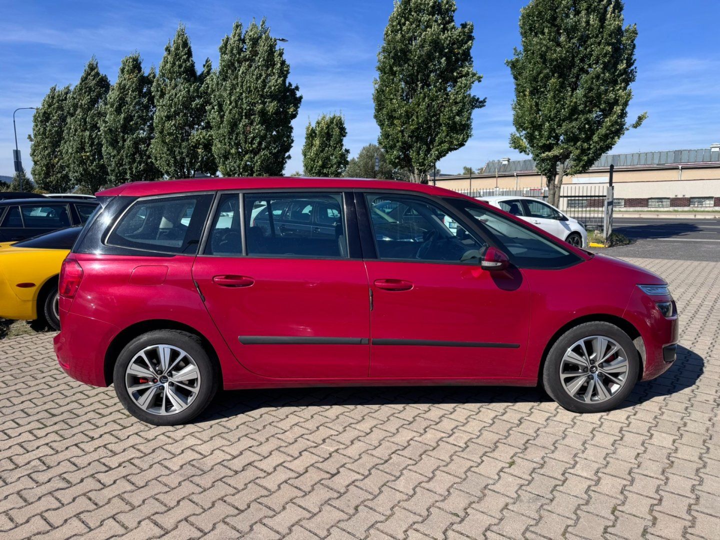 Citroën C4 Picasso, 1,6D 85KW ROZ. SPOJKA BEZ ADB - fotka 6