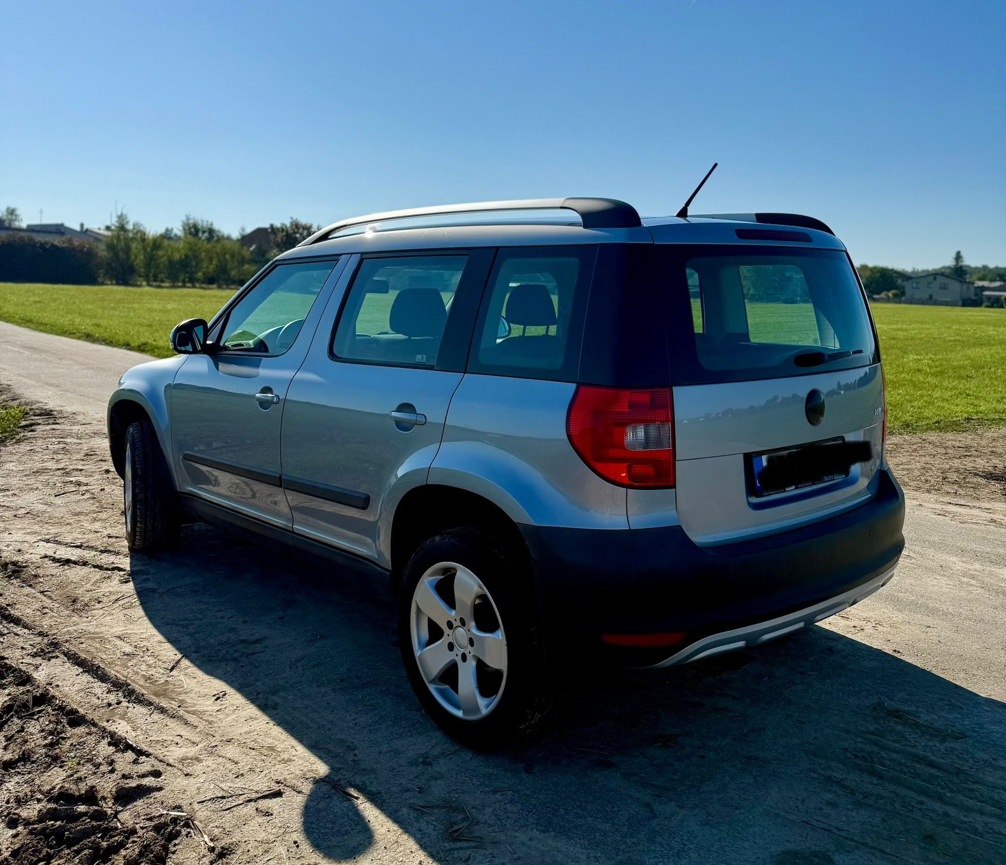 Škoda Yeti, 1,2 benzín, servisováno - fotka 6
