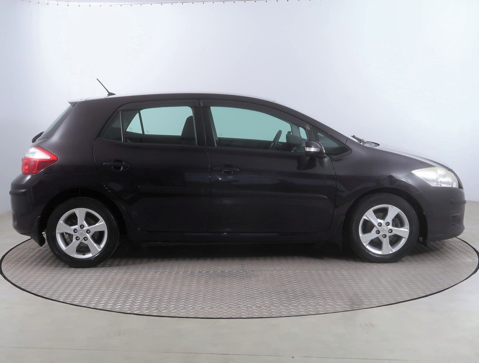 Toyota Auris, 1.6 Valvematic - fotka 6