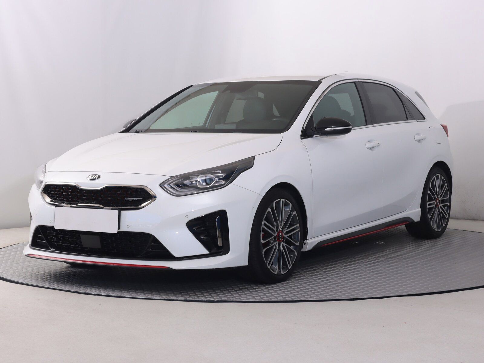 Kia Cee´d, 1.6 T-GDI GT, GT Line, Automat - fotka 2