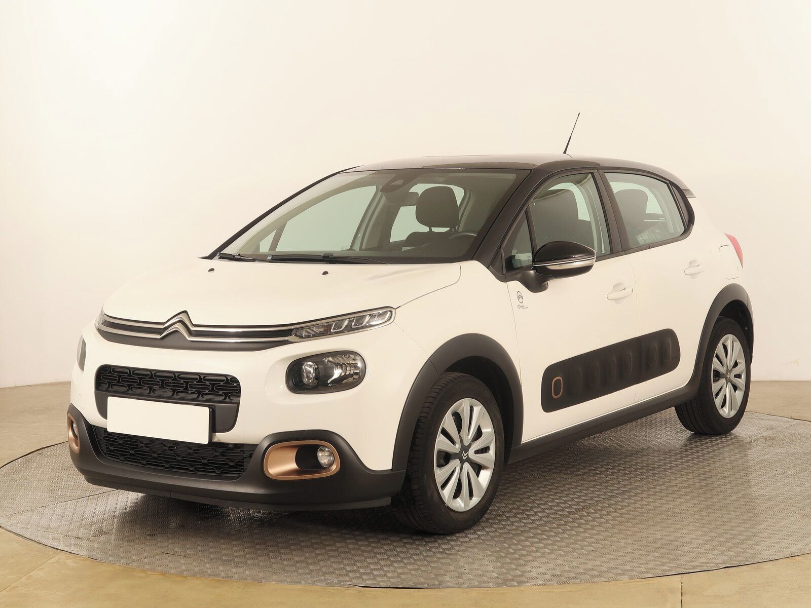 Citroën C3, 1.2 PureTech - fotka 2
