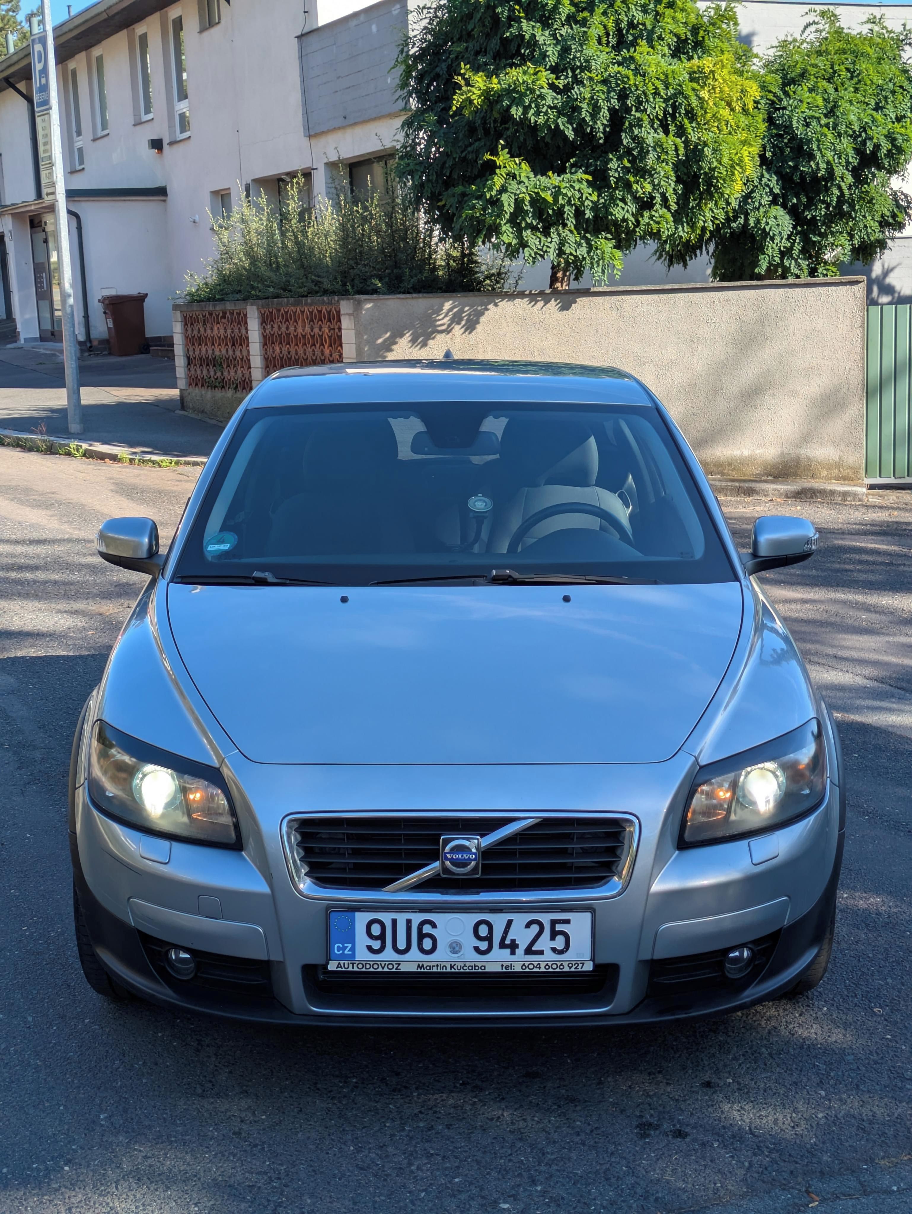 Volvo C30, 1.8 benzín (92 kW) - fotka 2