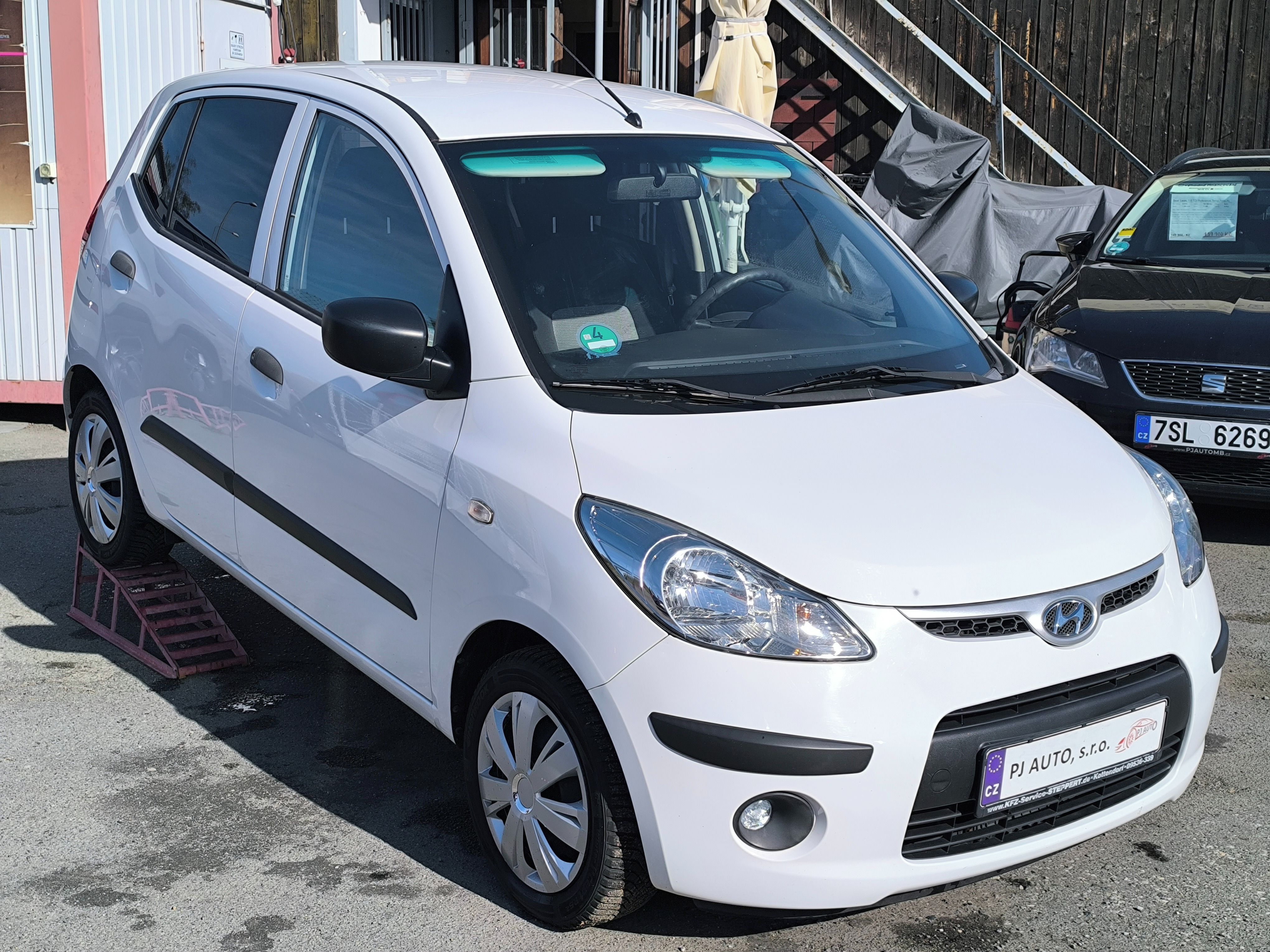 Hyundai i10, 1.1 49kW Classic,Led,2maj - fotka 5