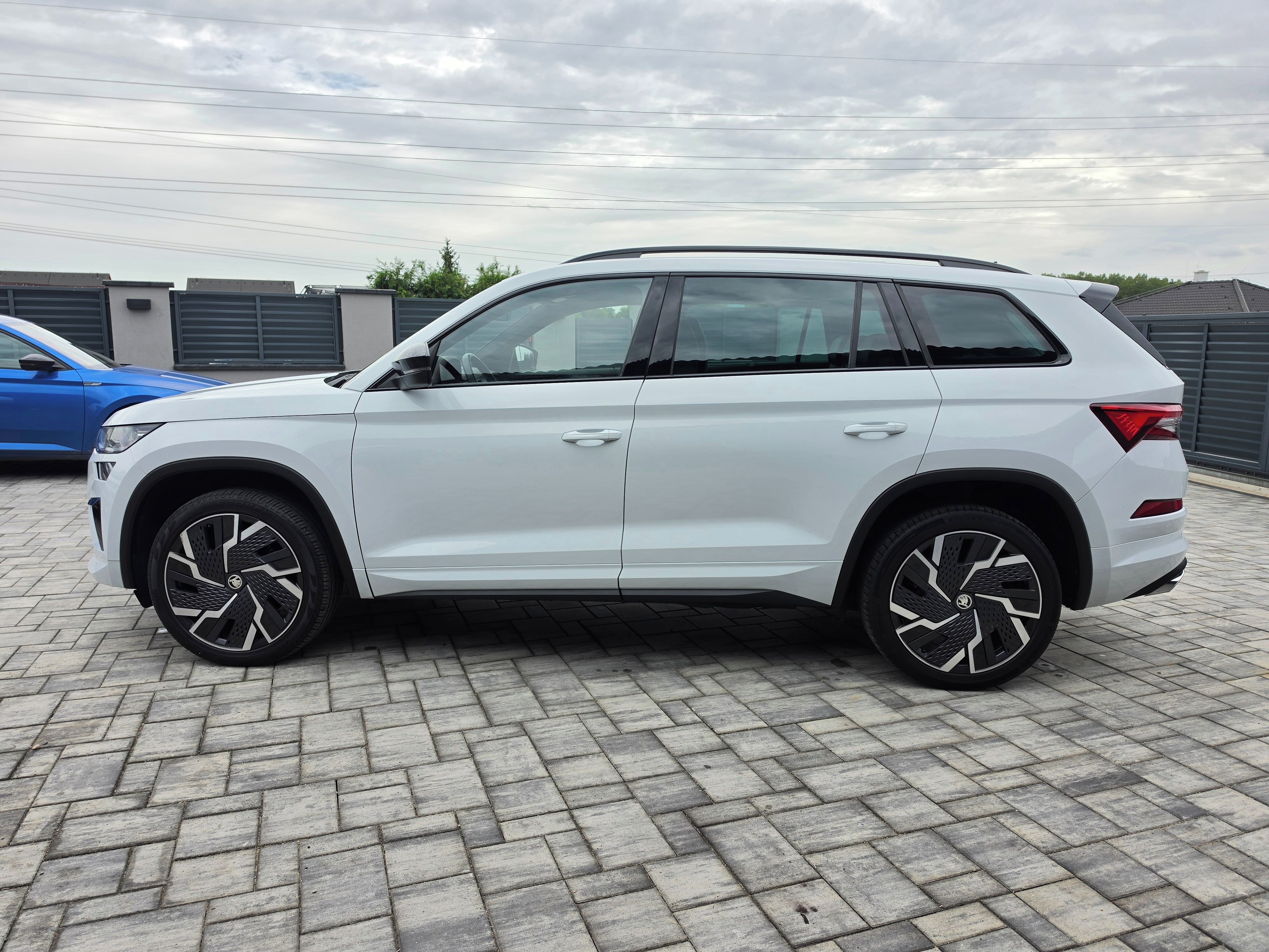Škoda Kodiaq, 2.0 TSi 180kw RS 7MÍST ZÁRUKA - fotka 4