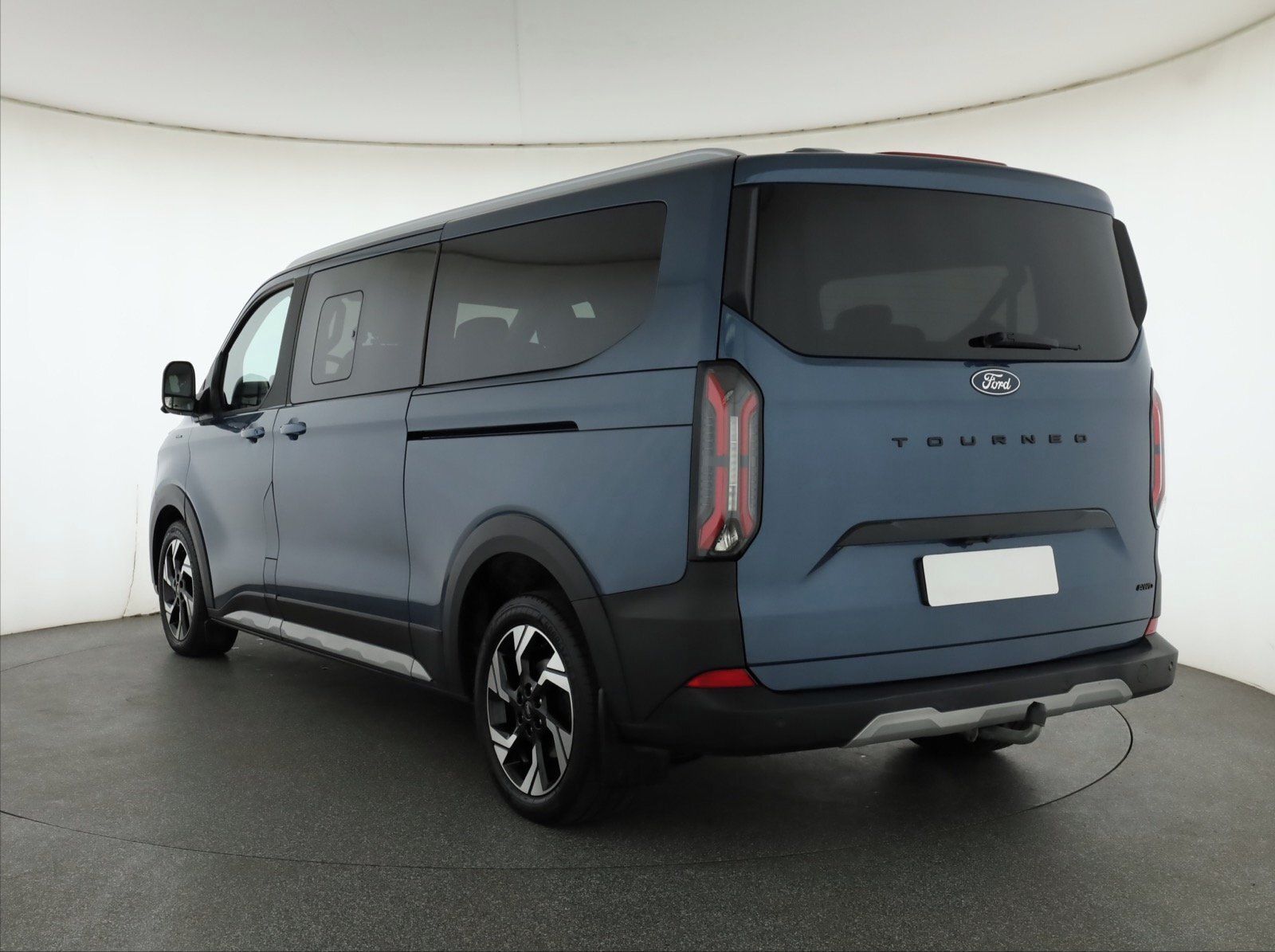 Ford Tourneo Custom, 2.0 EcoBlue AWD, Active, Klima - fotka 4