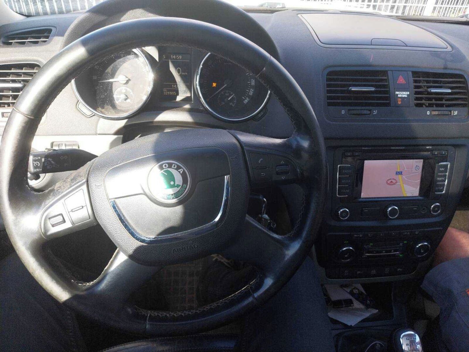 Škoda Yeti, 2.0 TDI, Elegance, 4X4, Tažné - fotka 3