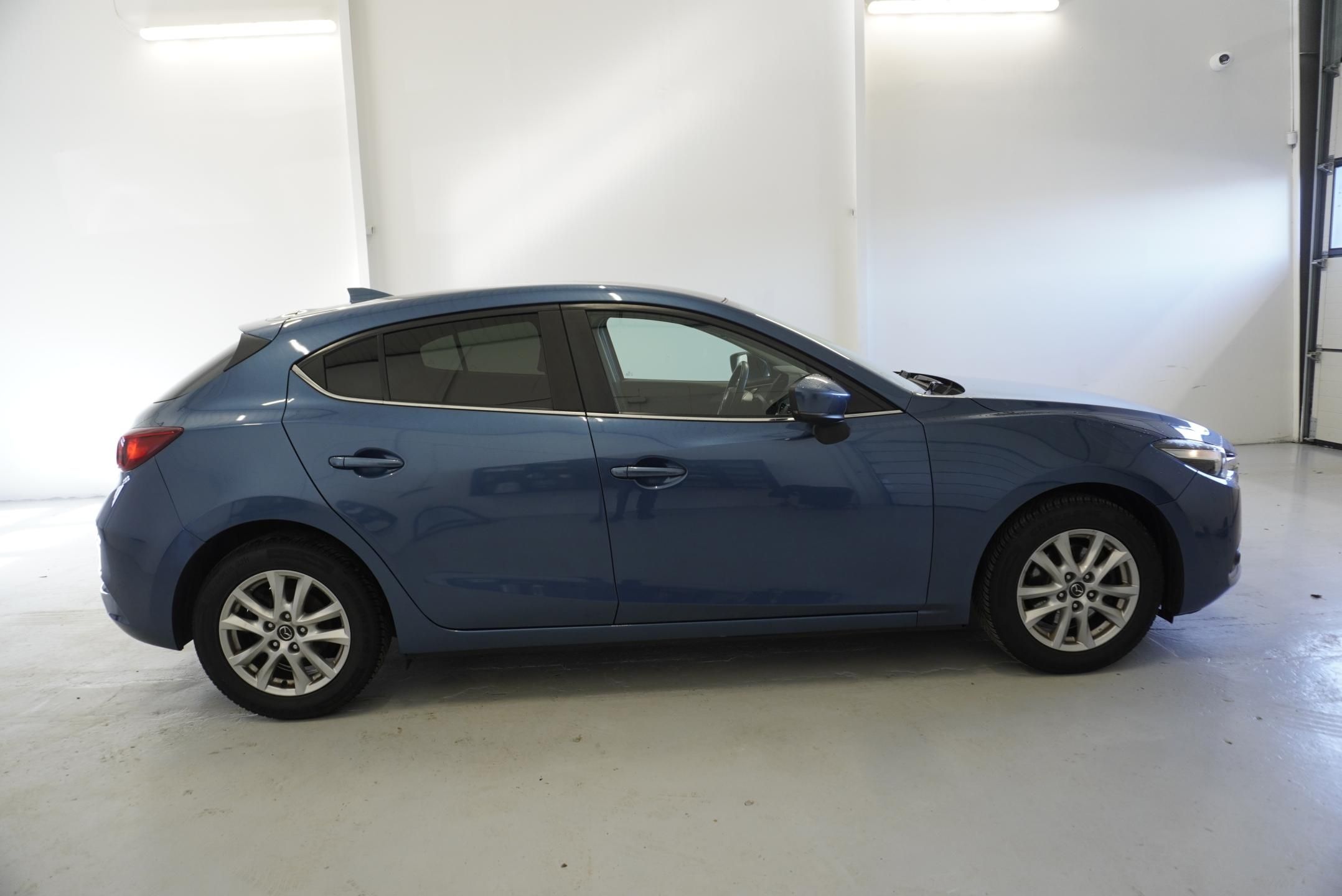 Mazda 3, MAZDA 3  2.0 SKYACTIV-G - fotka 4