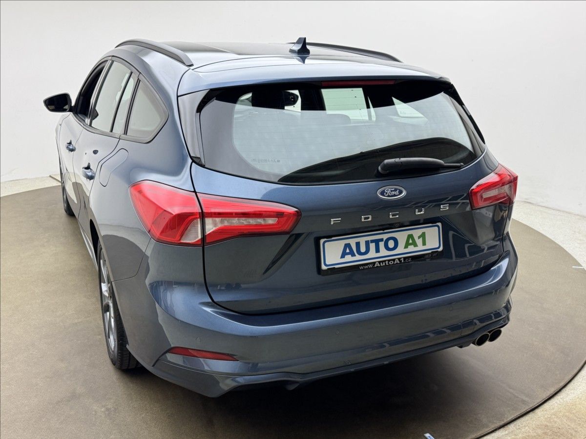 Ford Focus, 1,5 ST-LINE ZÁRUKA LED 1MAJ ČR - fotka 6