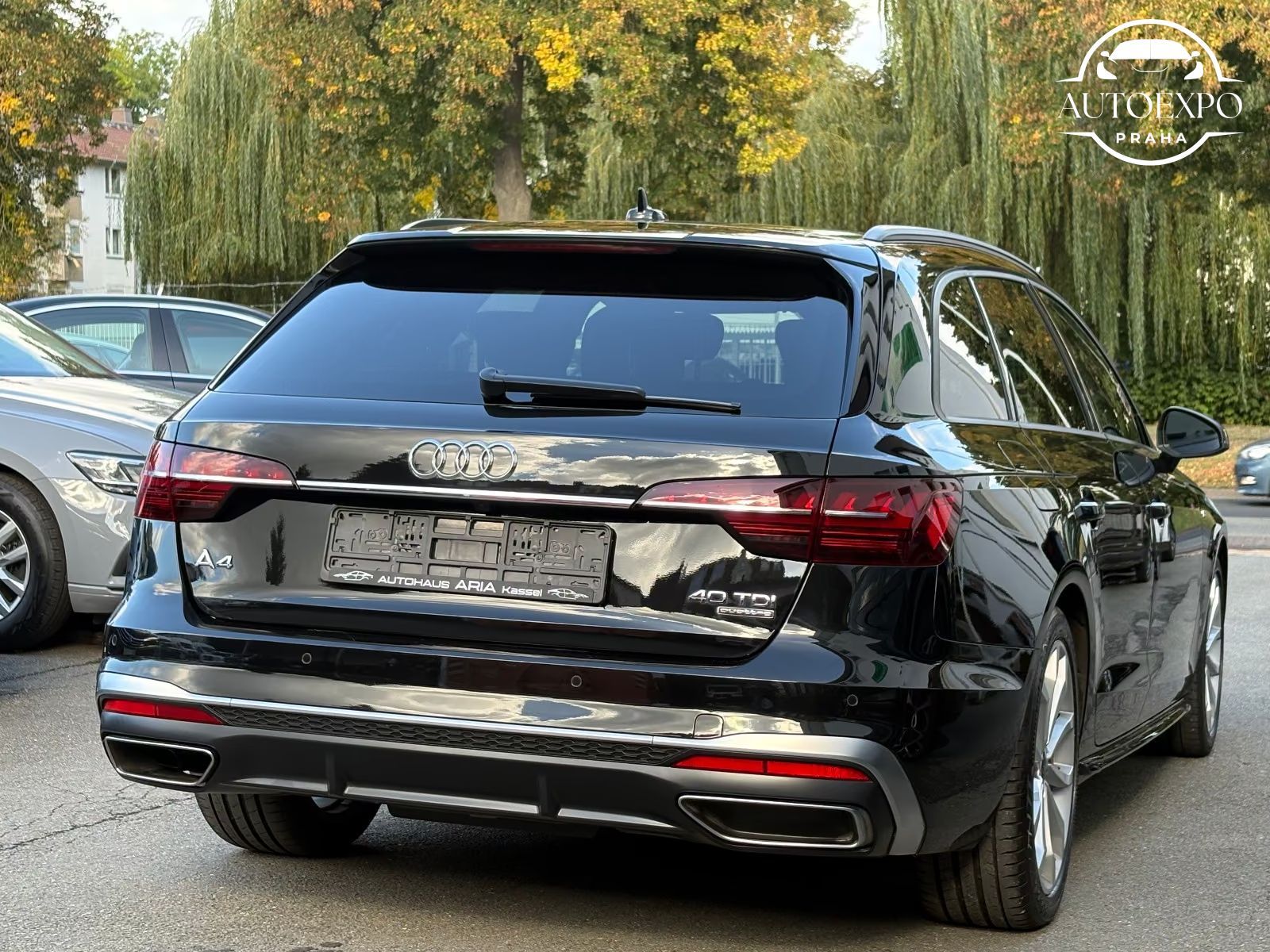 Audi A4, AVANT 40 TDI QUATTRO S LINE - fotka 6