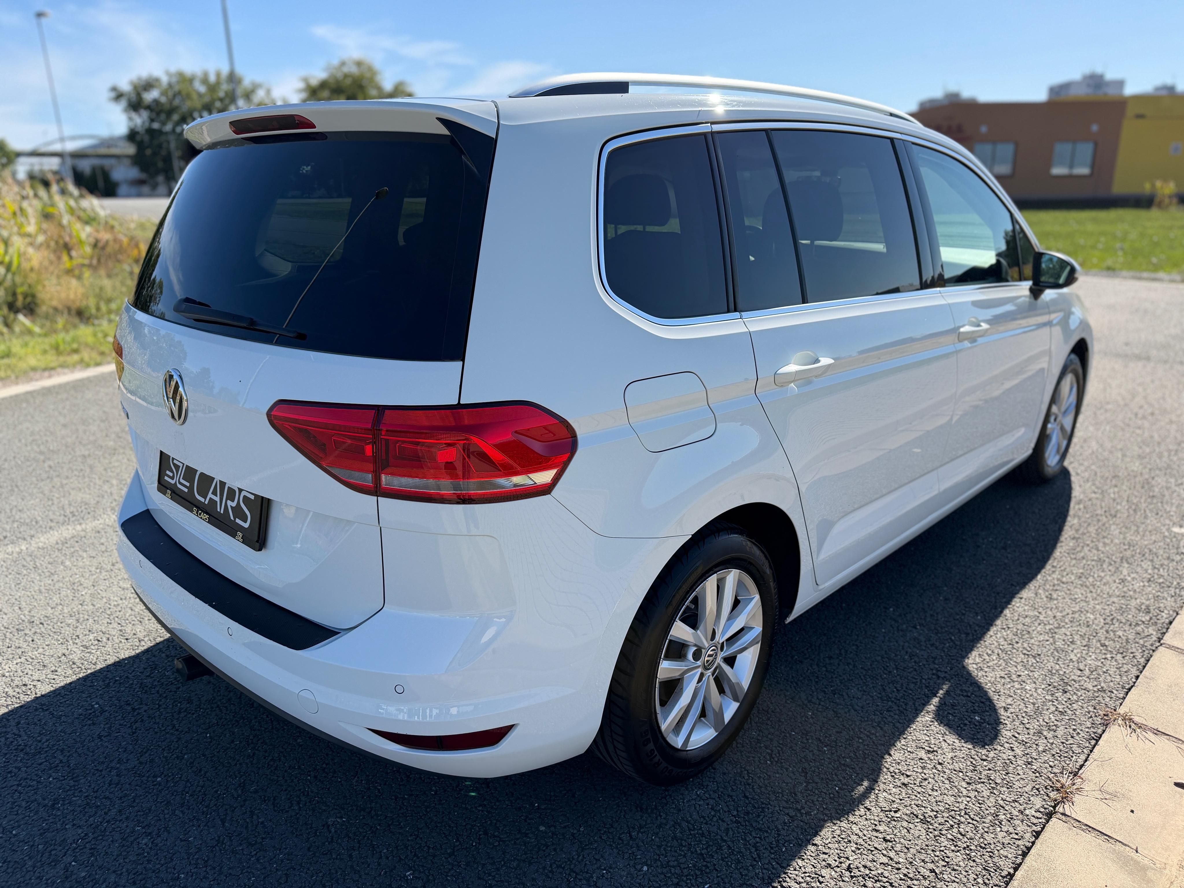 Volkswagen Touran, 2.0 TDI HIGHLINE TAŽNÉ ROZVODY - fotka 5
