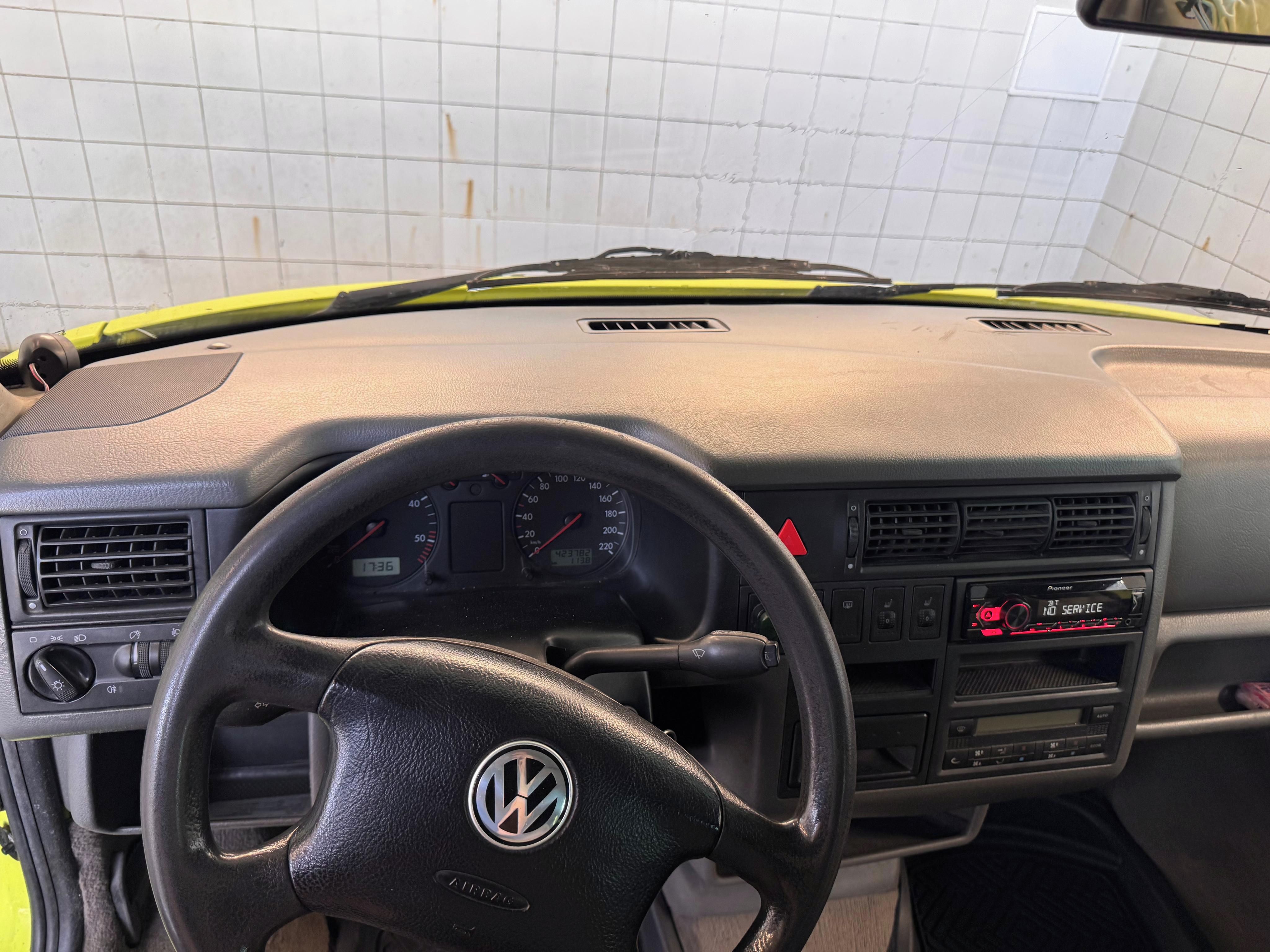 Volkswagen Multivan, Volkswagen T4 Multivan 111kw - fotka 5